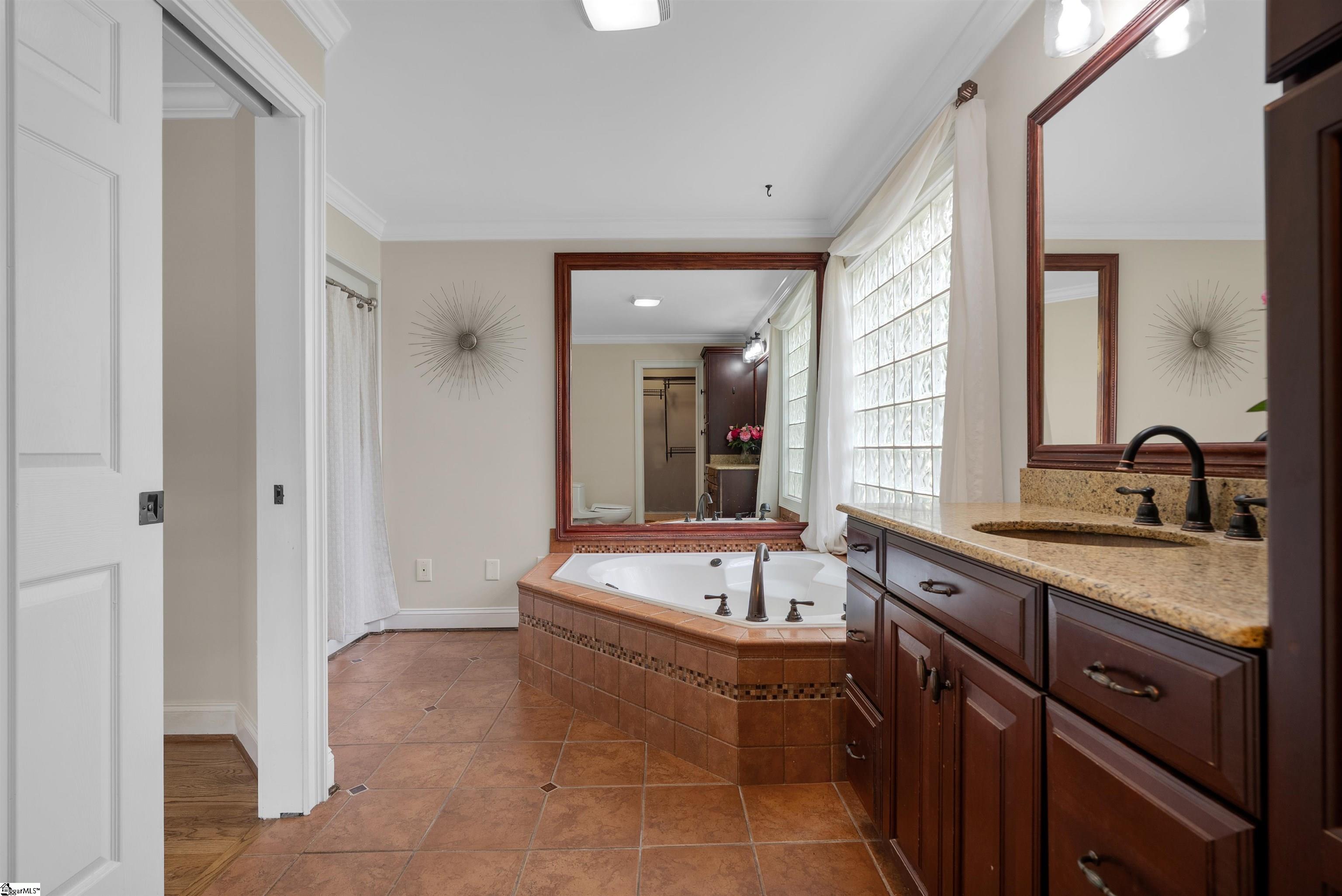 1604205 Property Photo 21