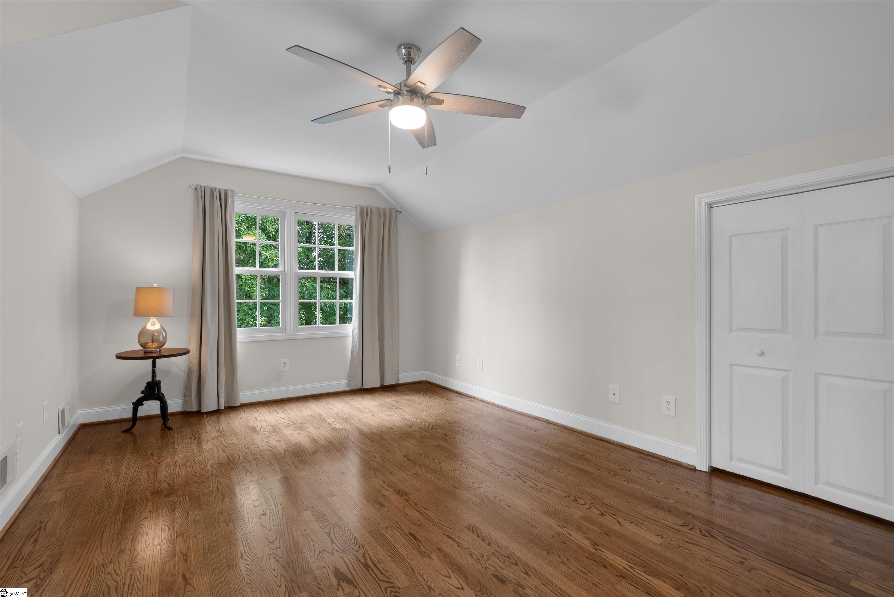 1604205 Property Photo 34