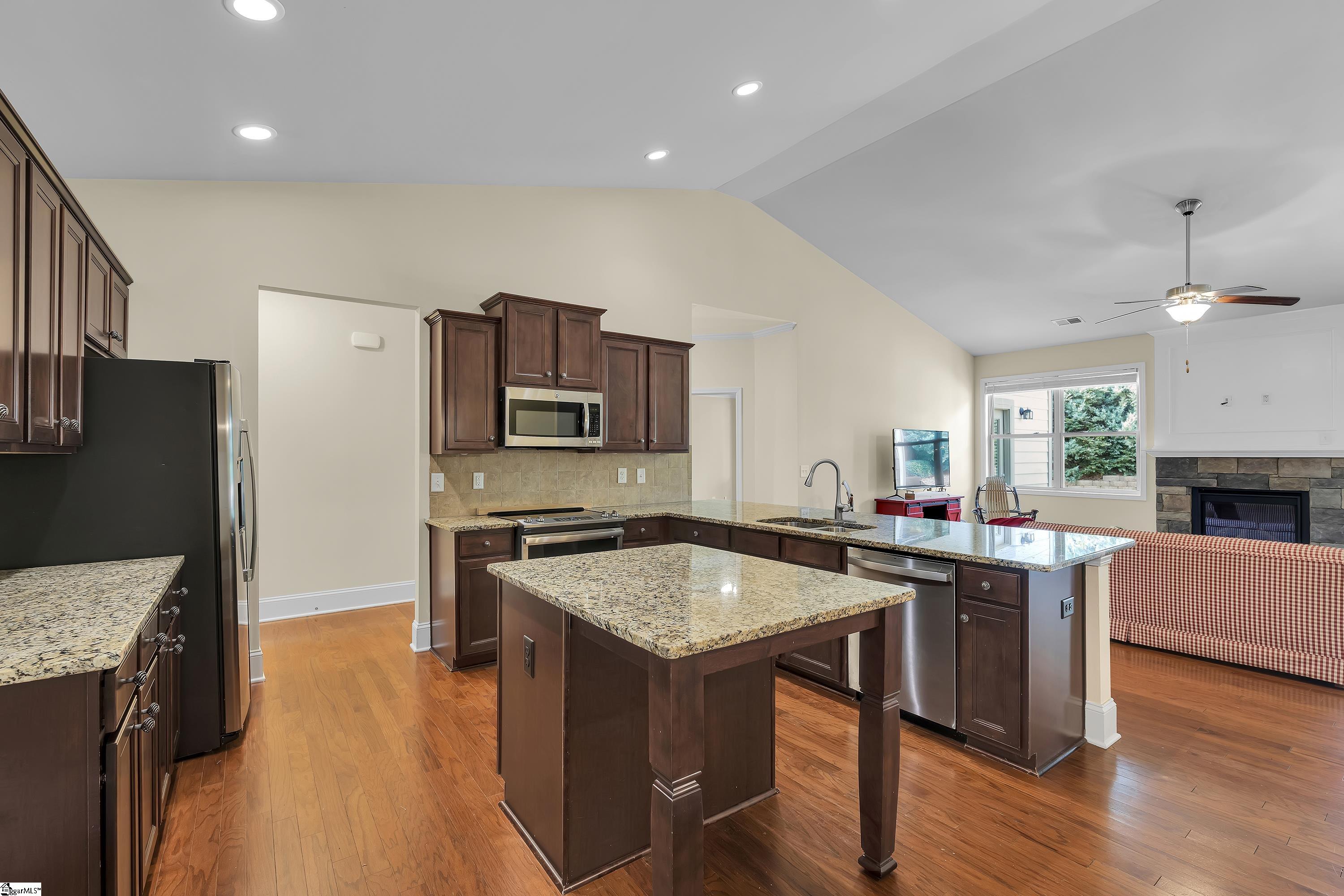 63 Scotts Bluff Drive Property Photo 8