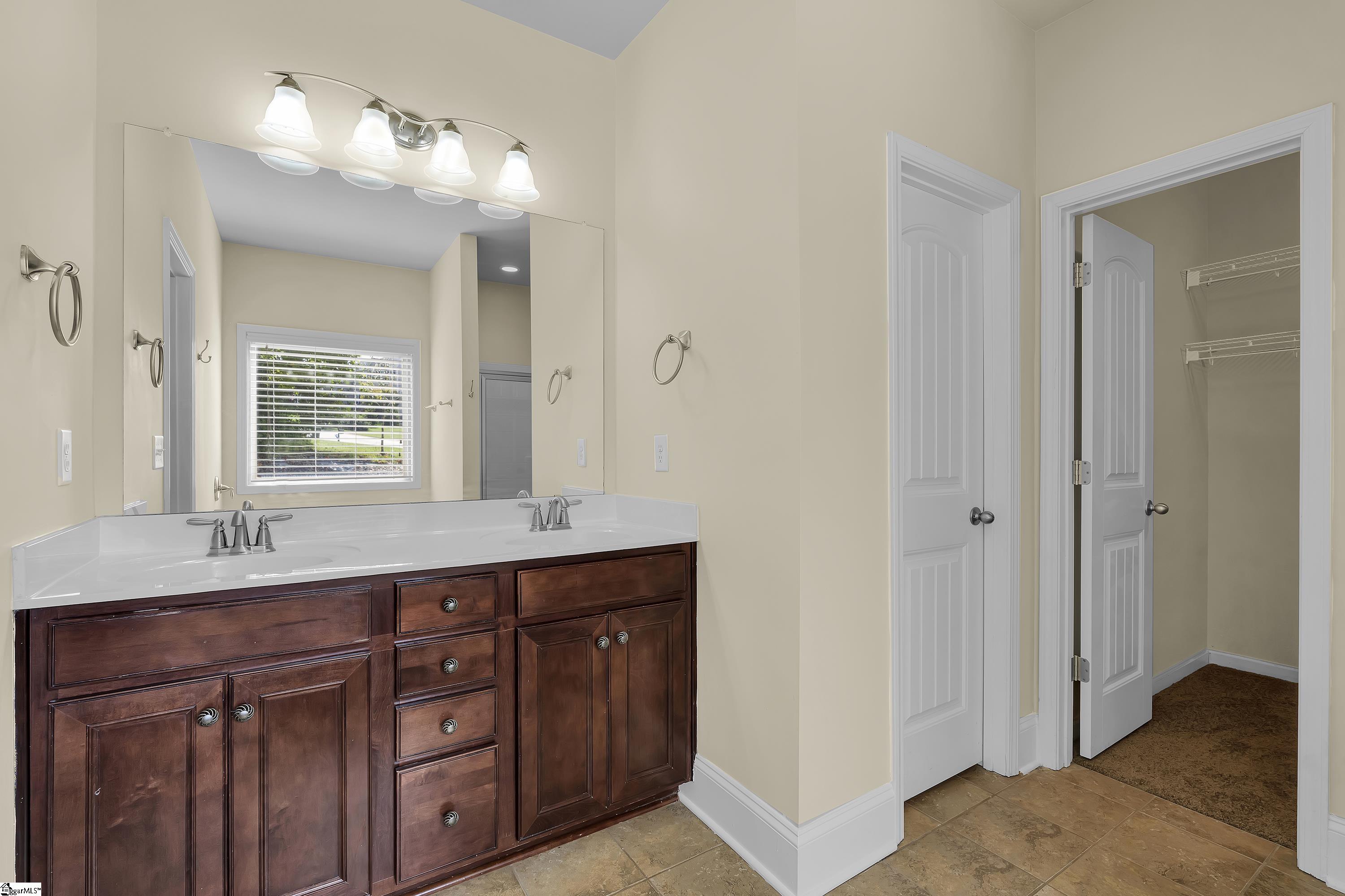 63 Scotts Bluff Drive Property Photo 17