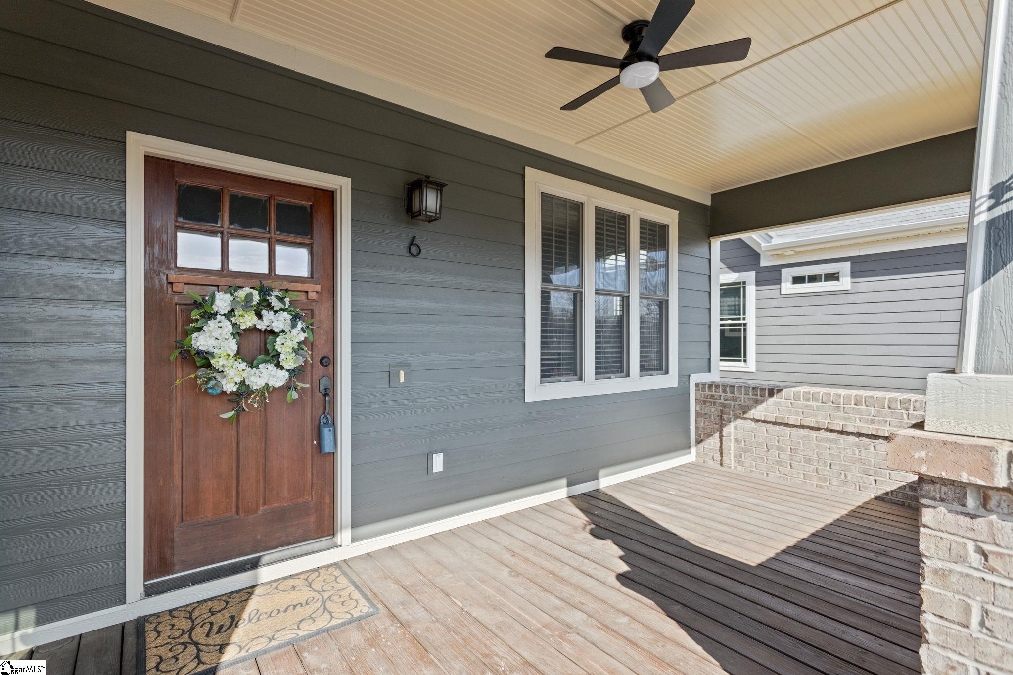 6 Worthington Court Property Photo 4