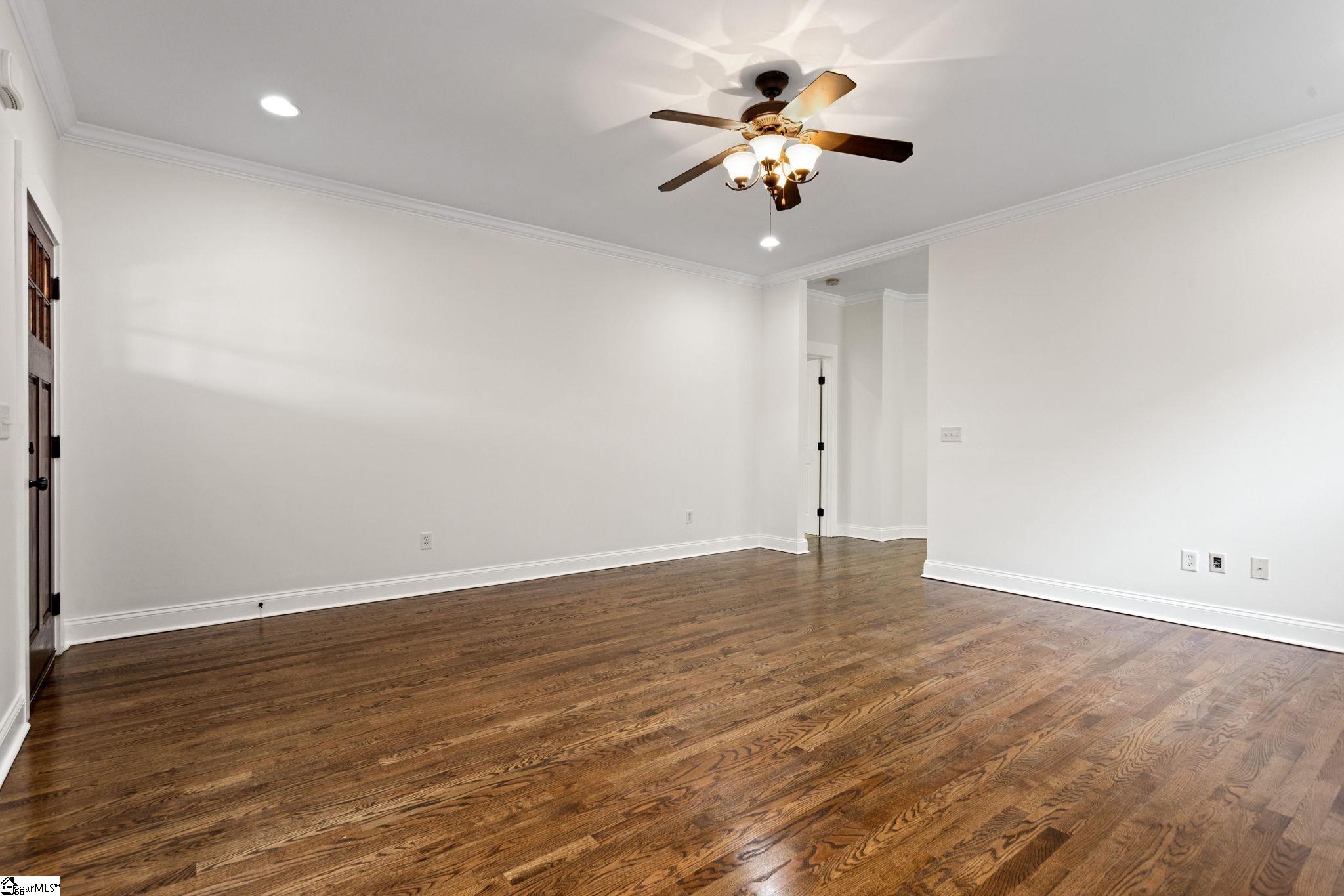 6 Worthington Court Property Photo 7