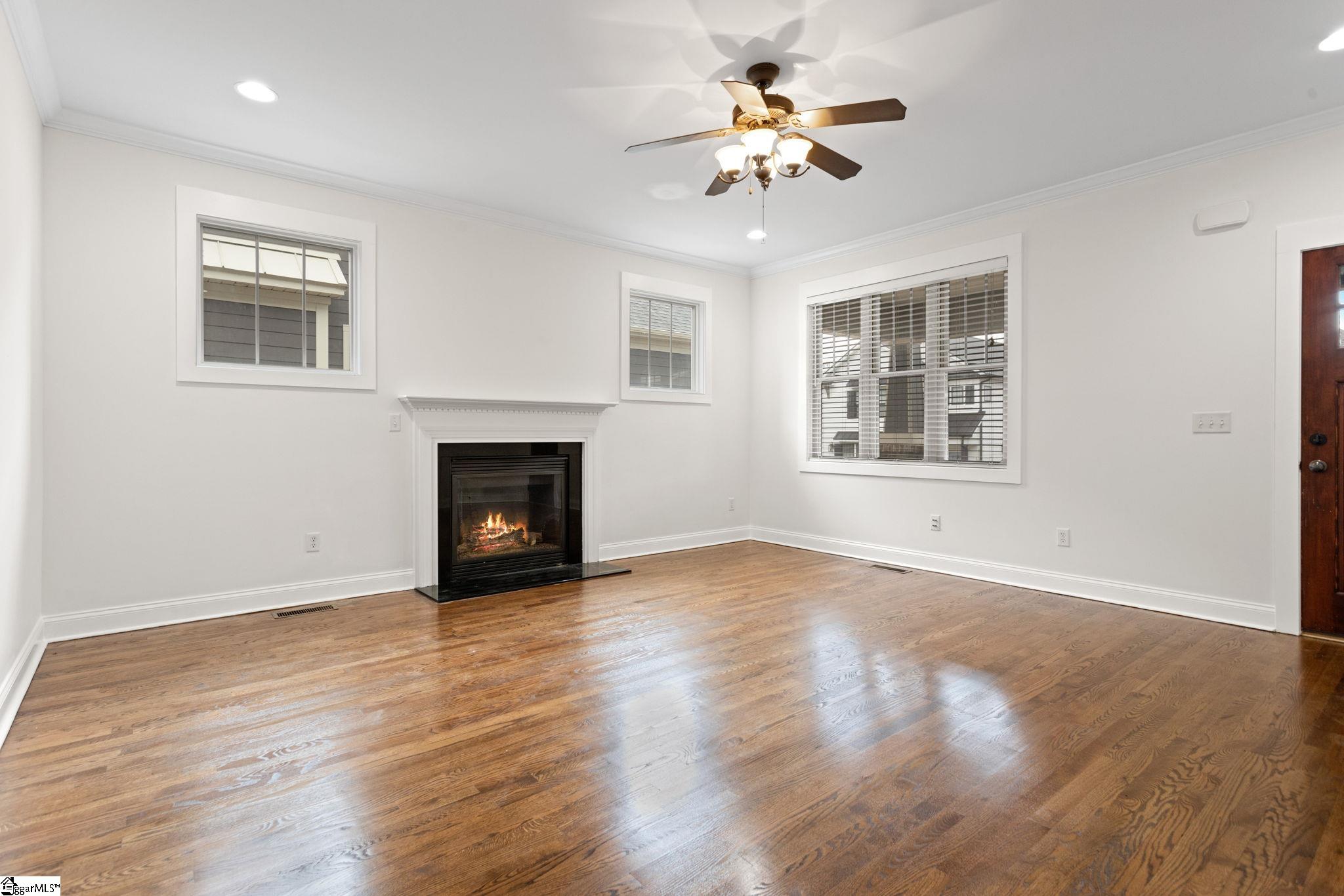 6 Worthington Court Property Photo 8