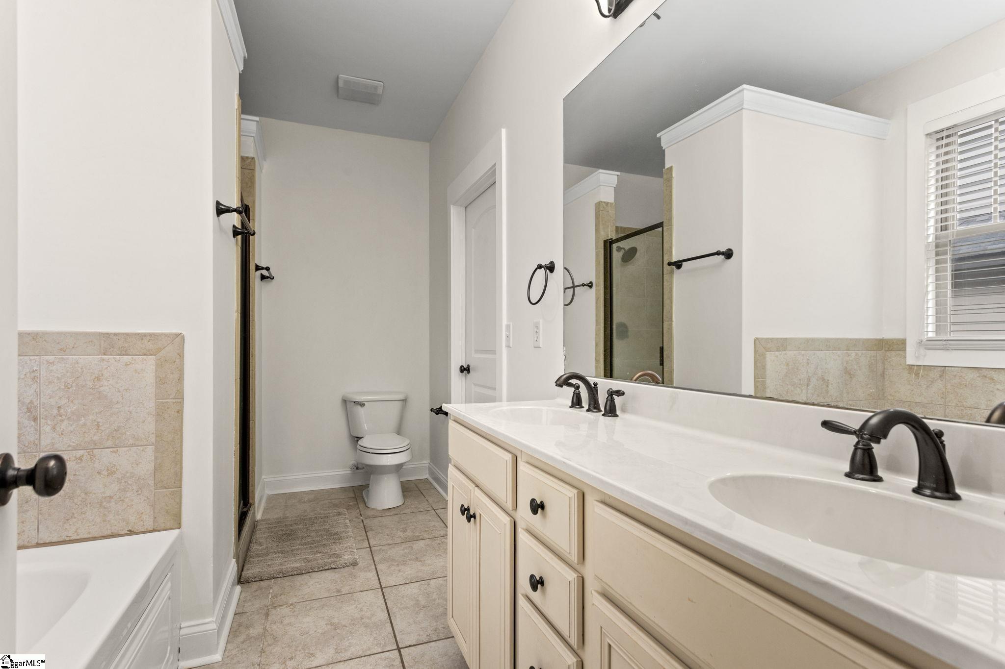 6 Worthington Court Property Photo 22
