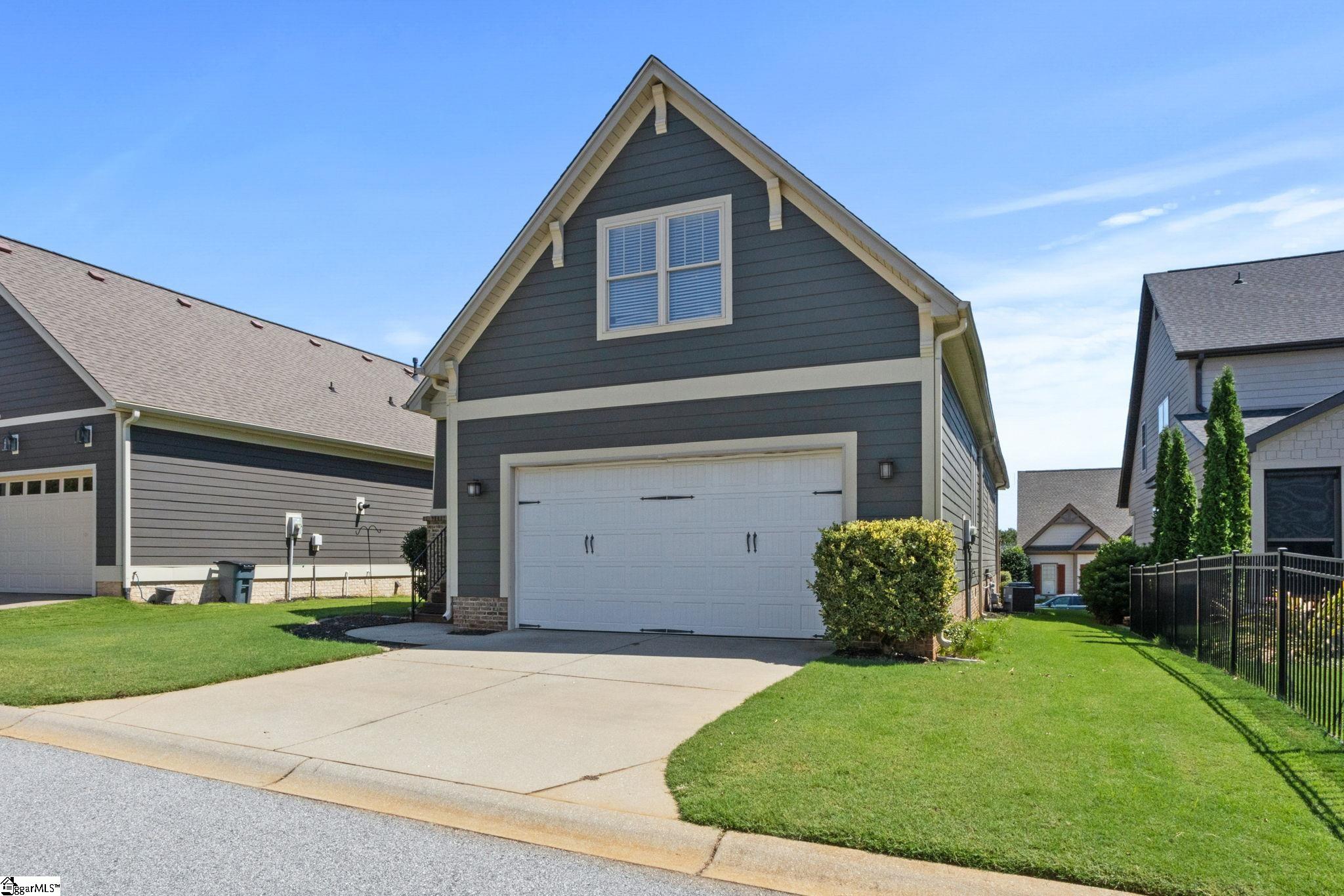 6 Worthington Court Property Photo 40