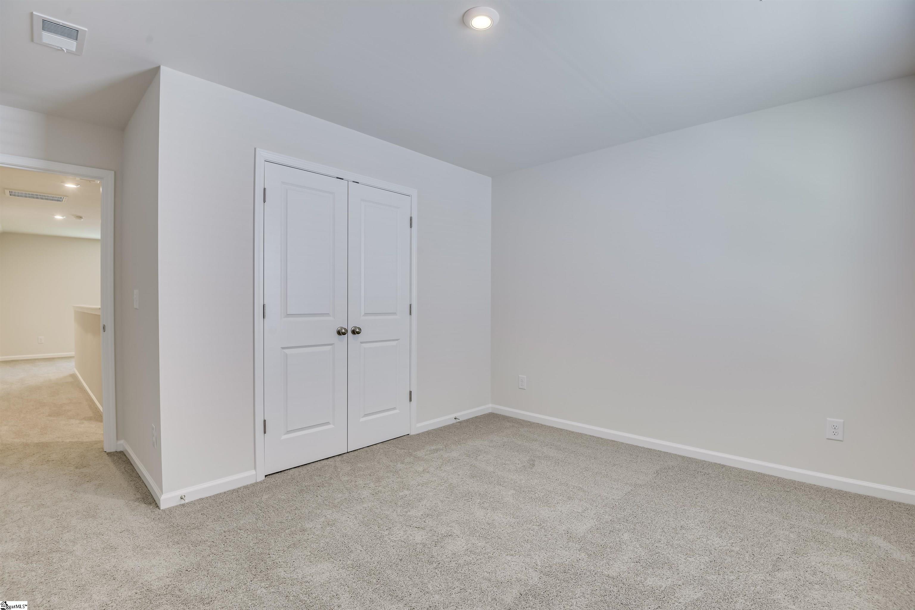 806 Honeylocust Lane Property Photo 17