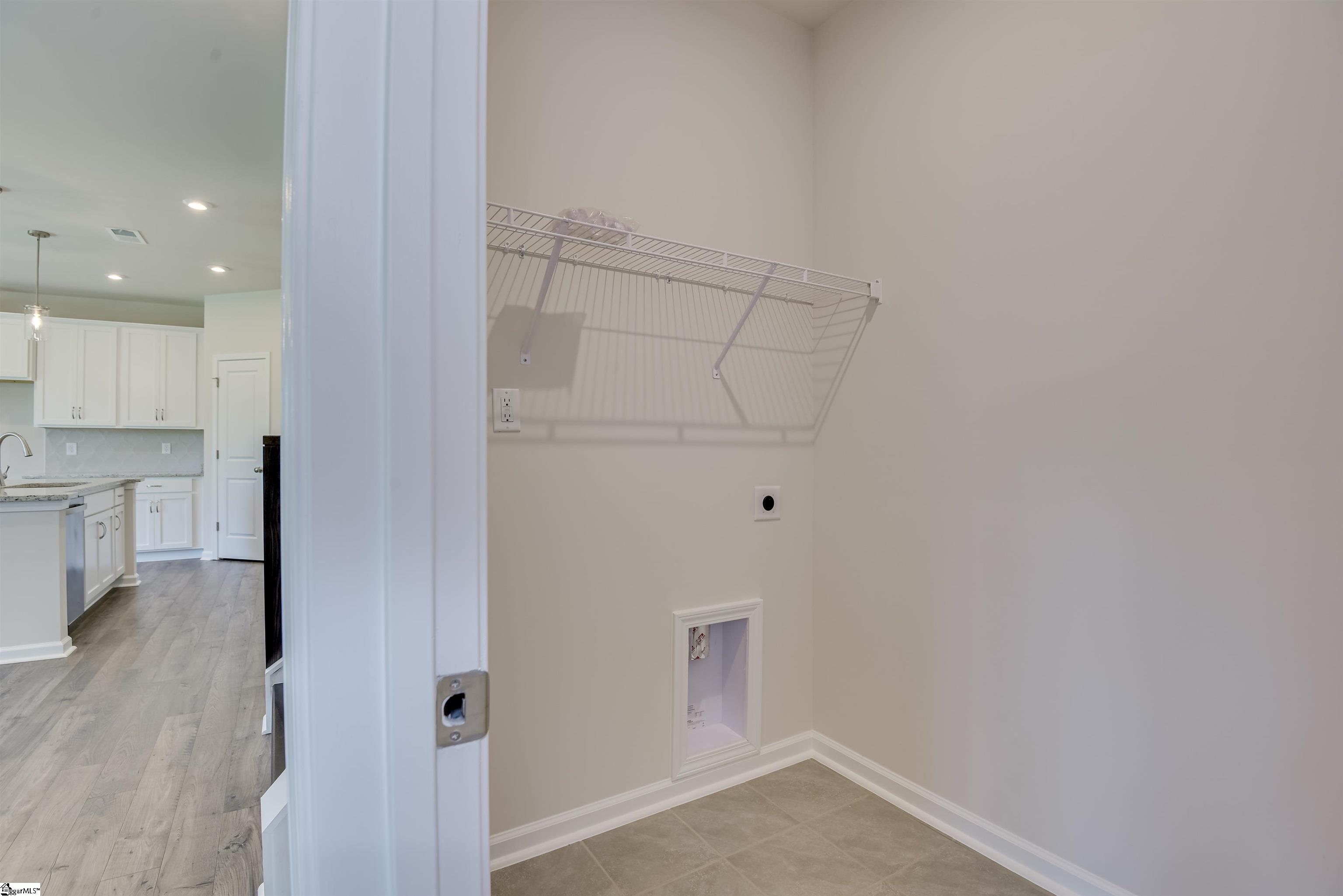806 Honeylocust Lane Property Photo 20