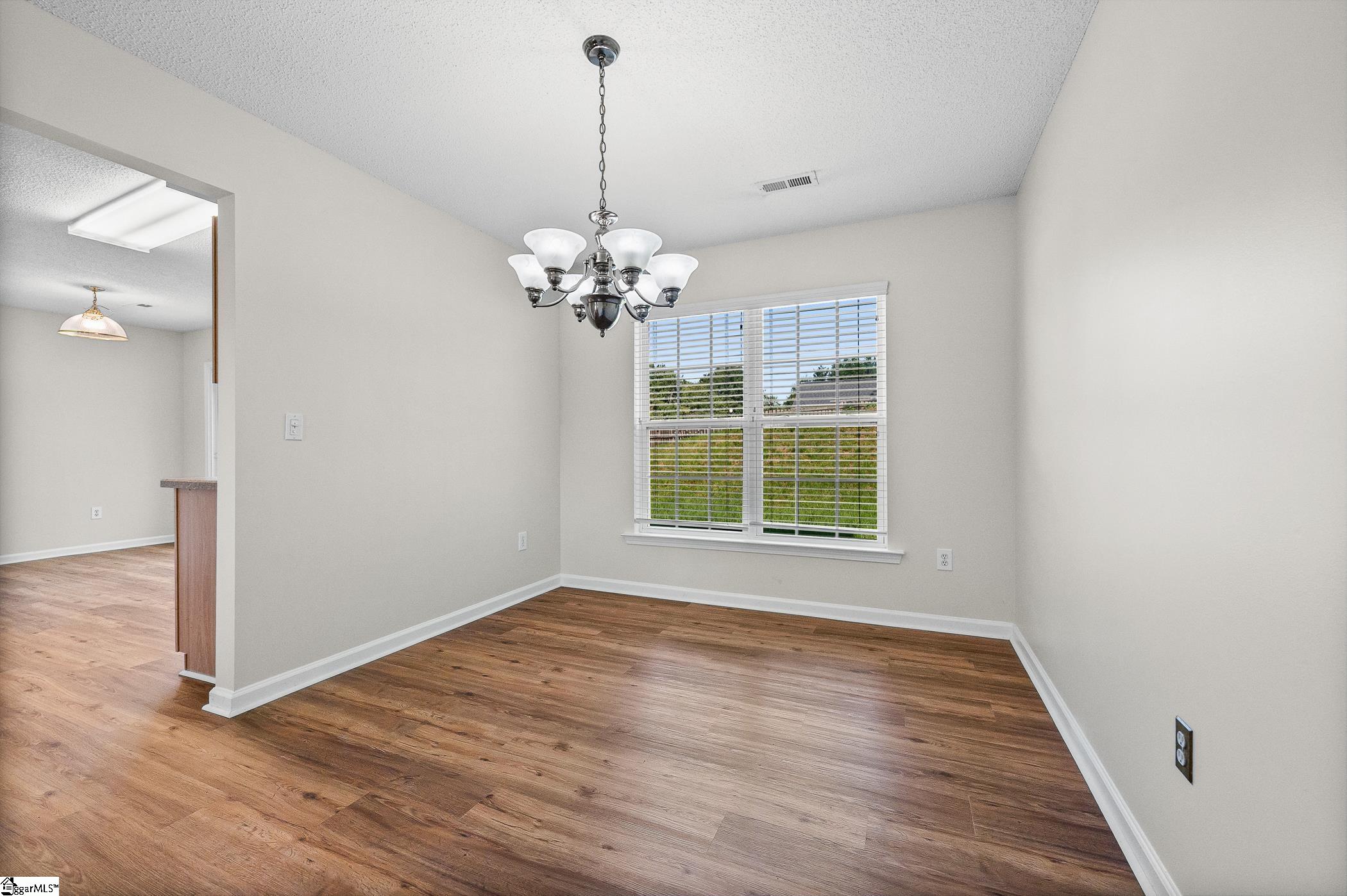 511 Smoothstone Drive Property Photo 10