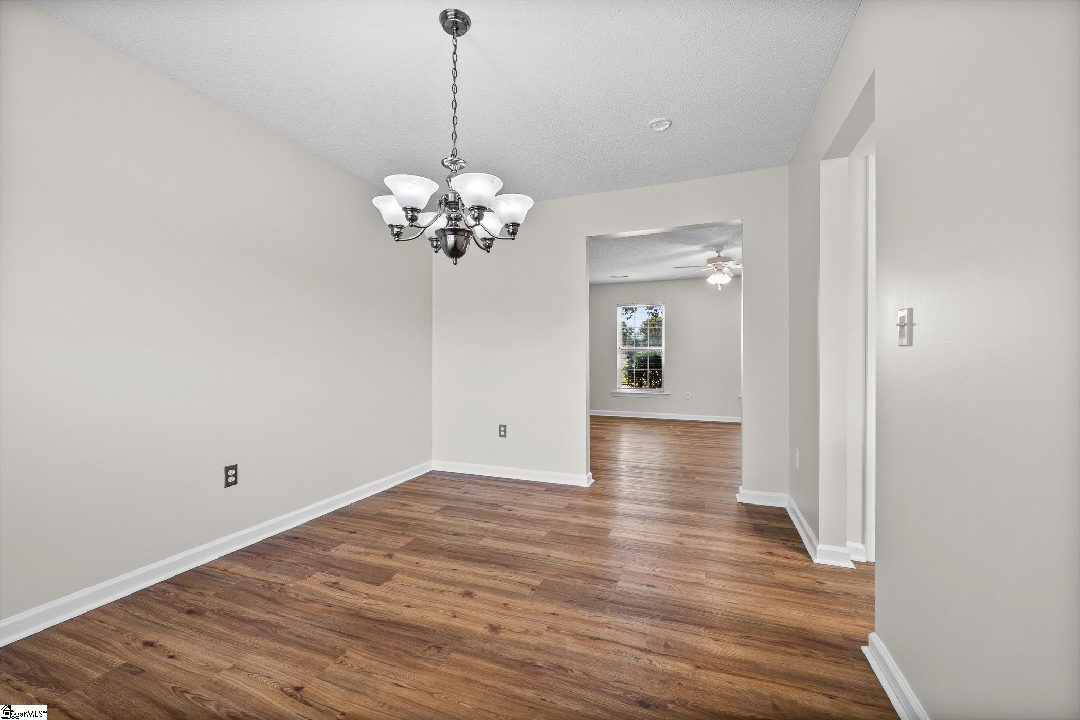 511 Smoothstone Drive Property Photo 11