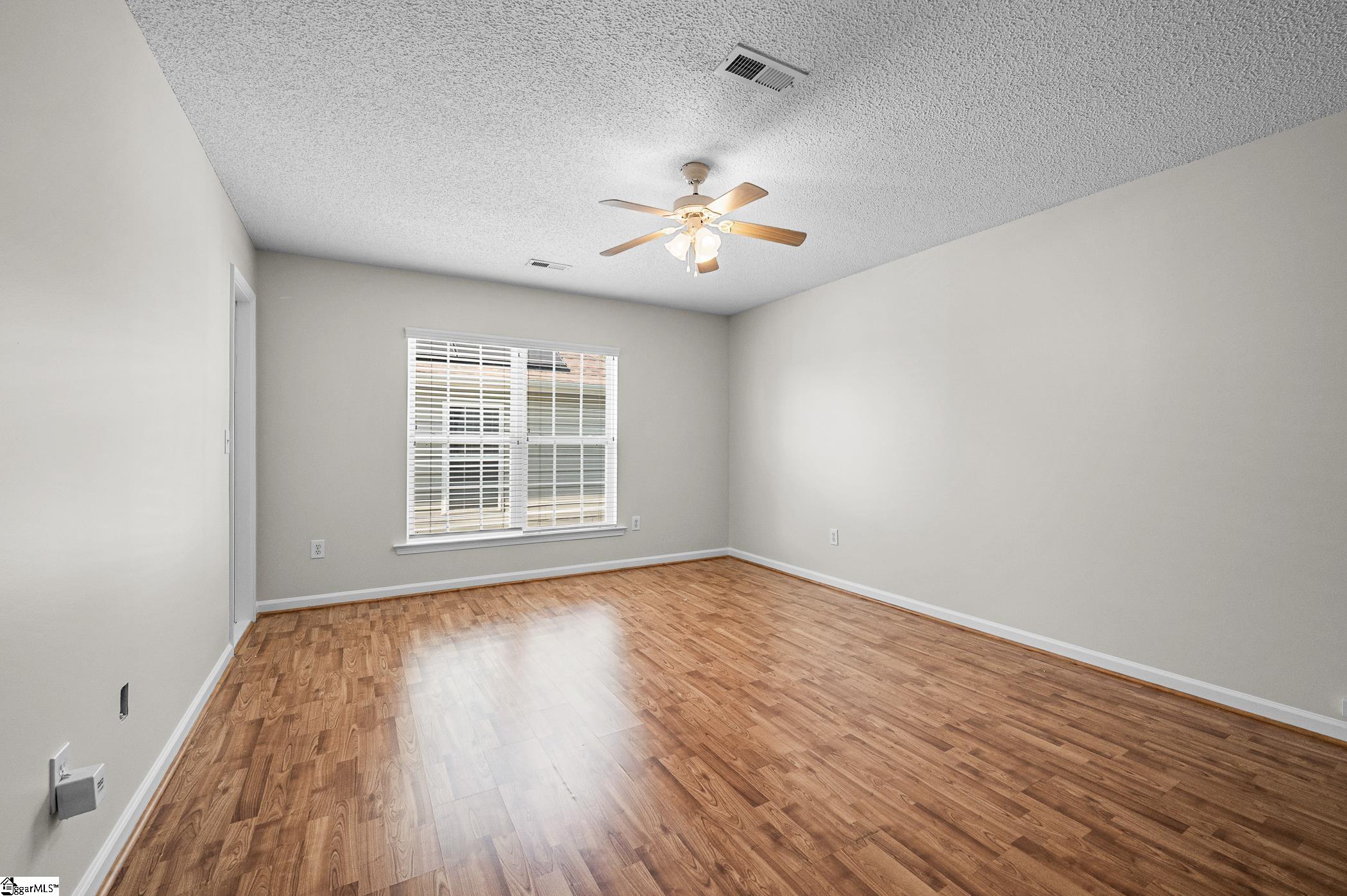 511 Smoothstone Drive Property Photo 13