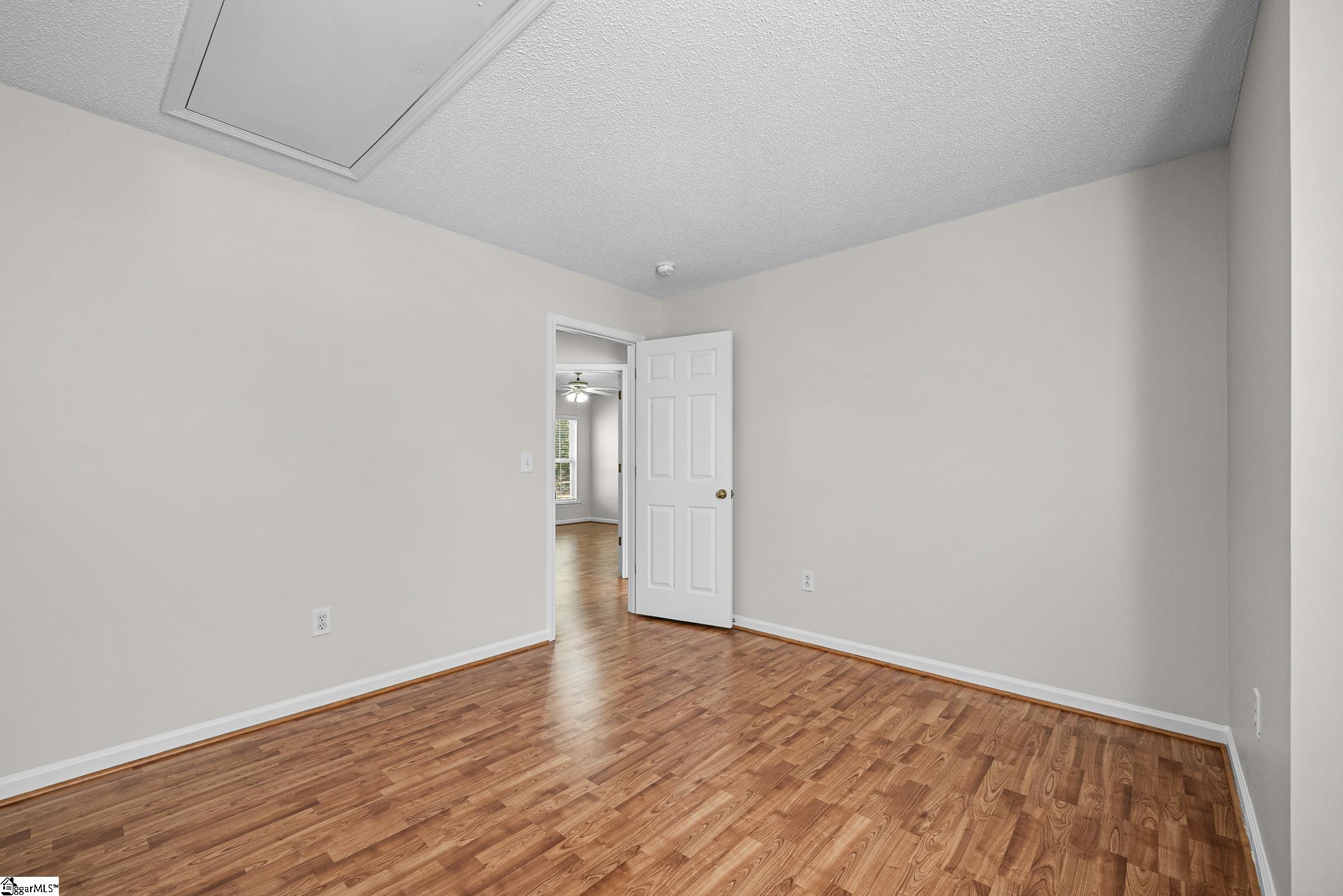 511 Smoothstone Drive Property Photo 16