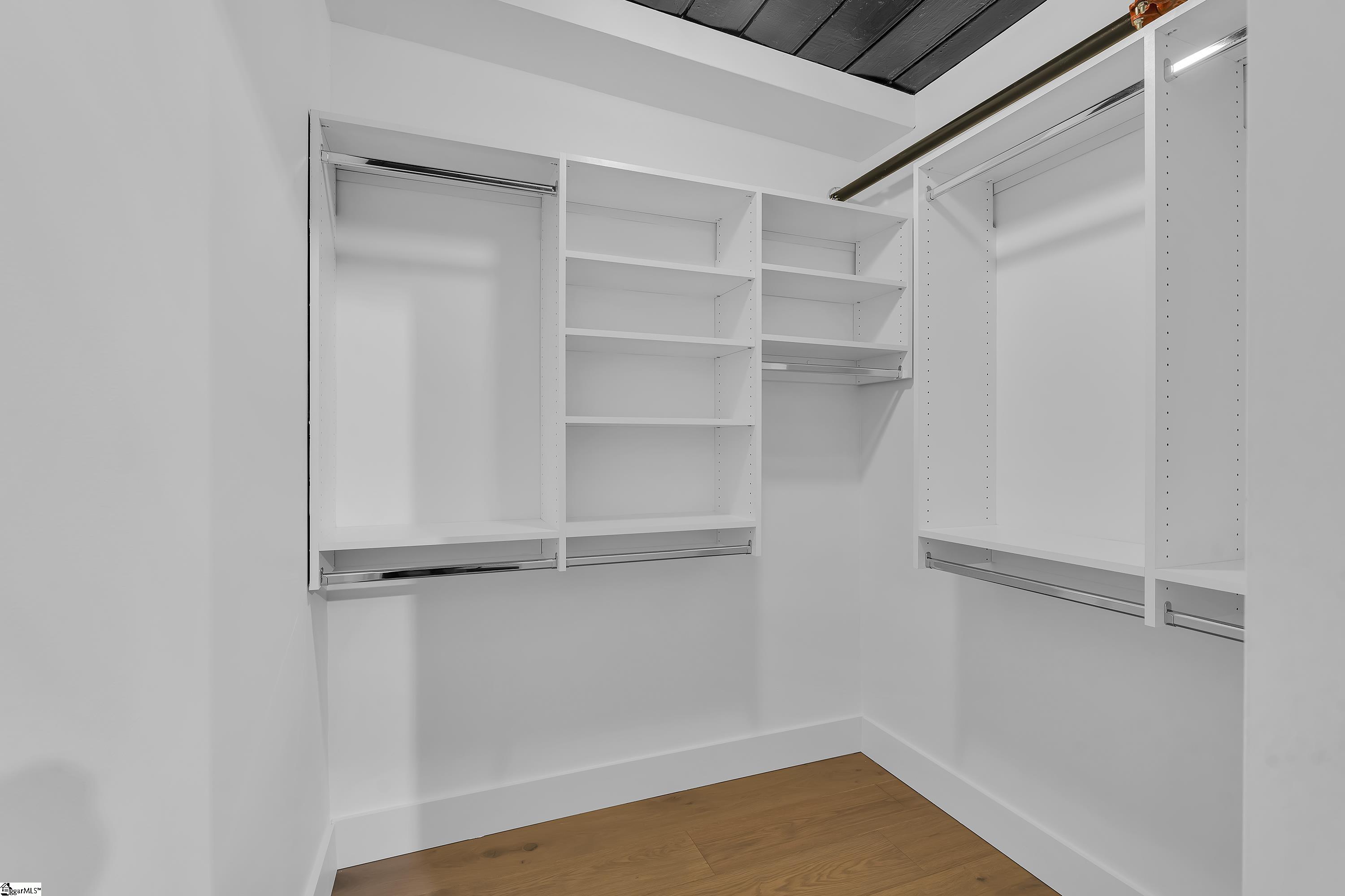 300 South Street Property Photo 11