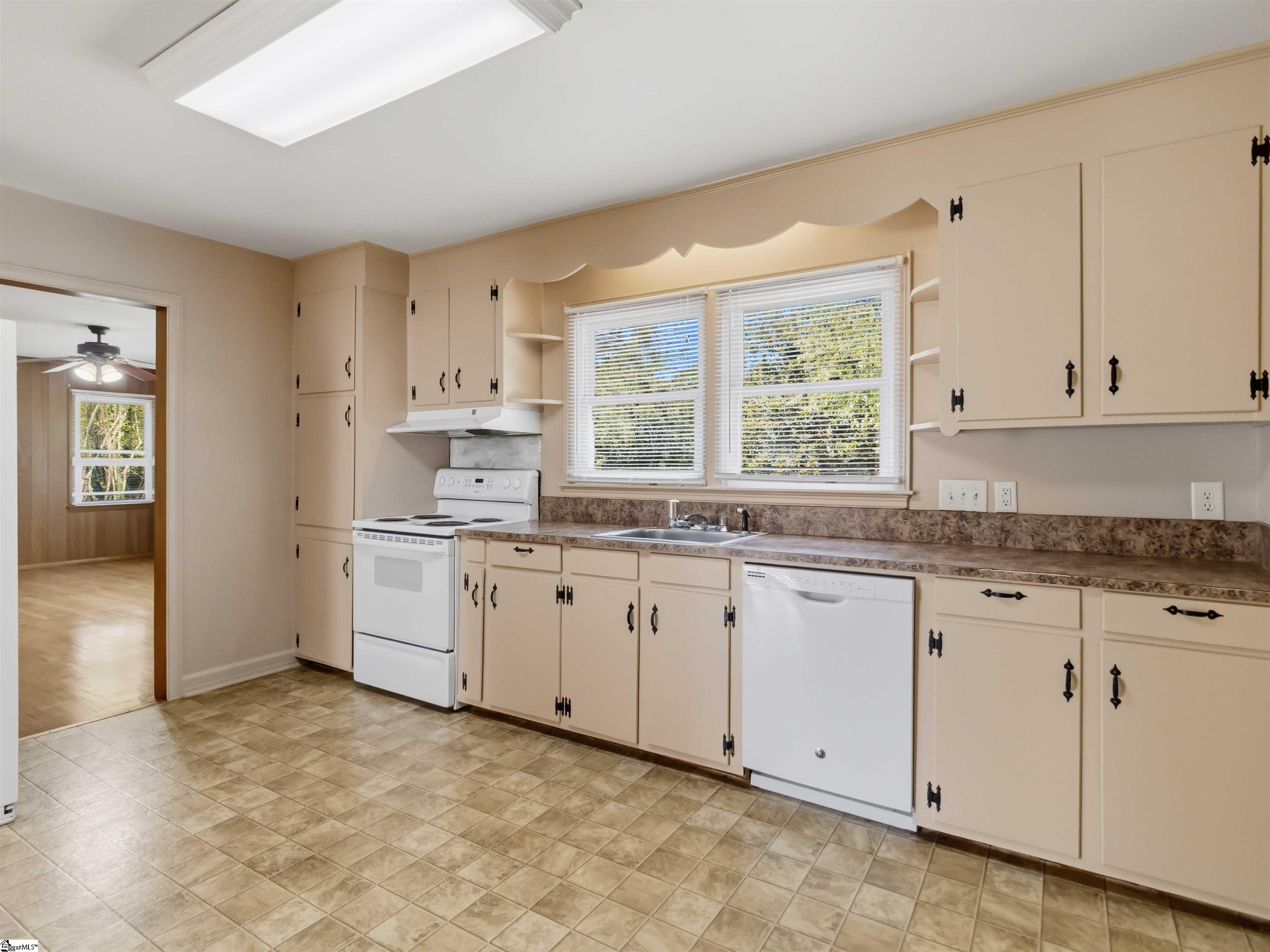 5 Lisa Drive Property Photo 12