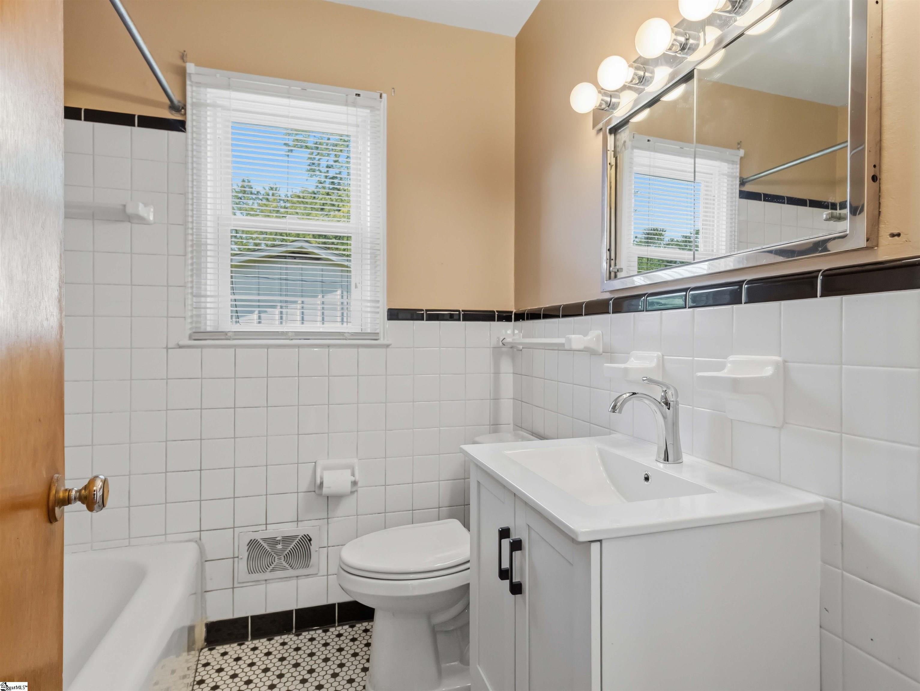 5 Lisa Drive Property Photo 20