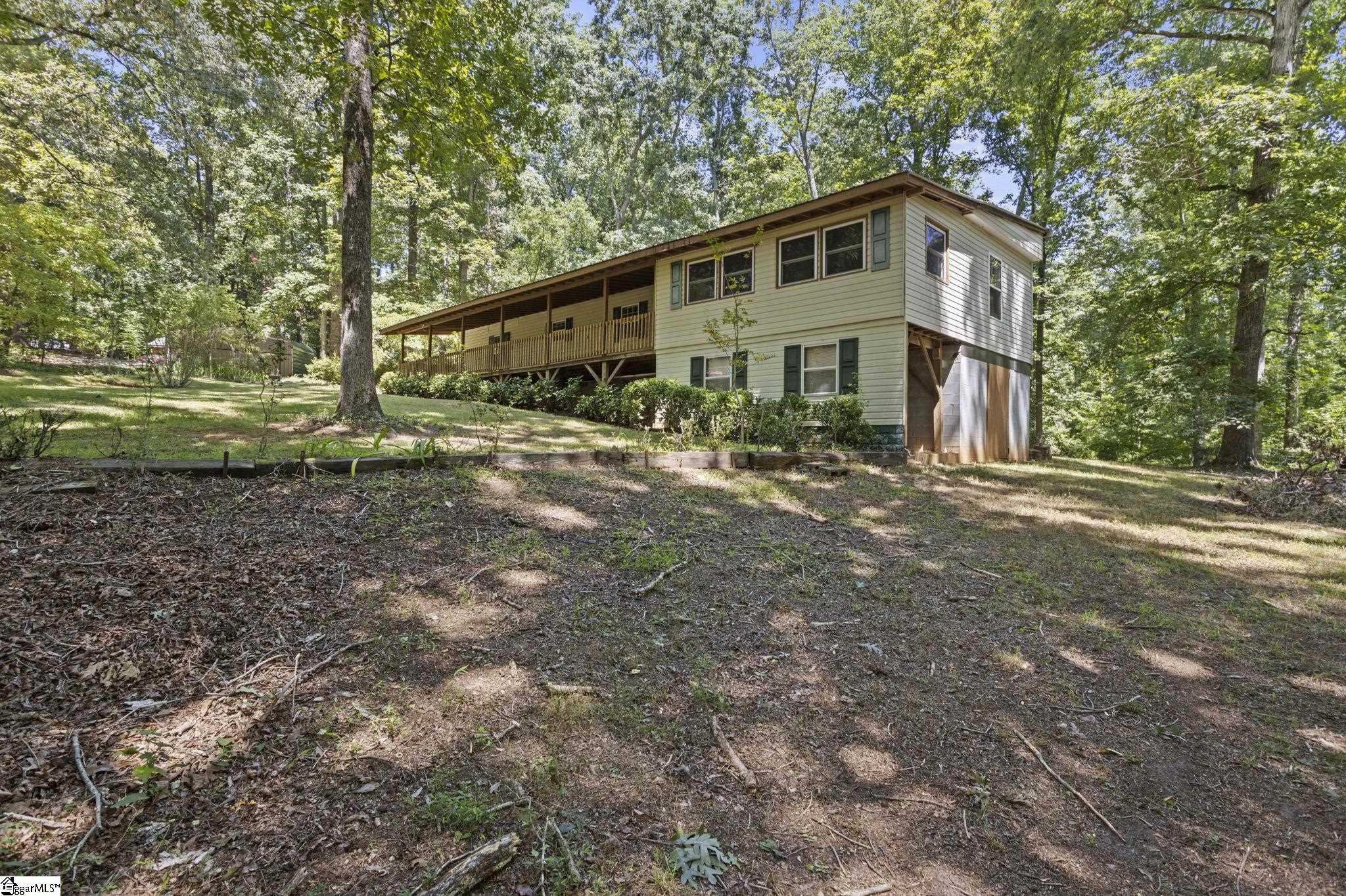 100 Belvue Road Property Photo 3