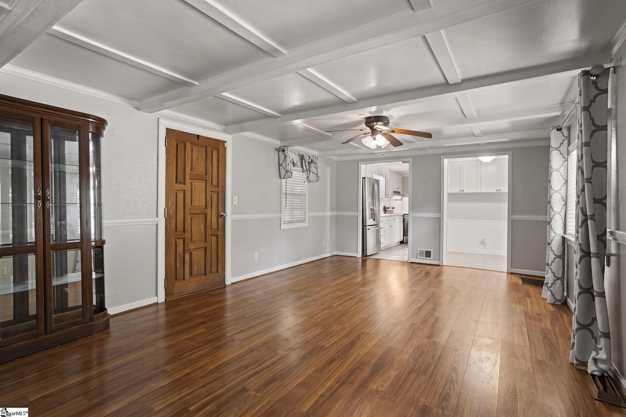 100 Belvue Road Property Photo 12