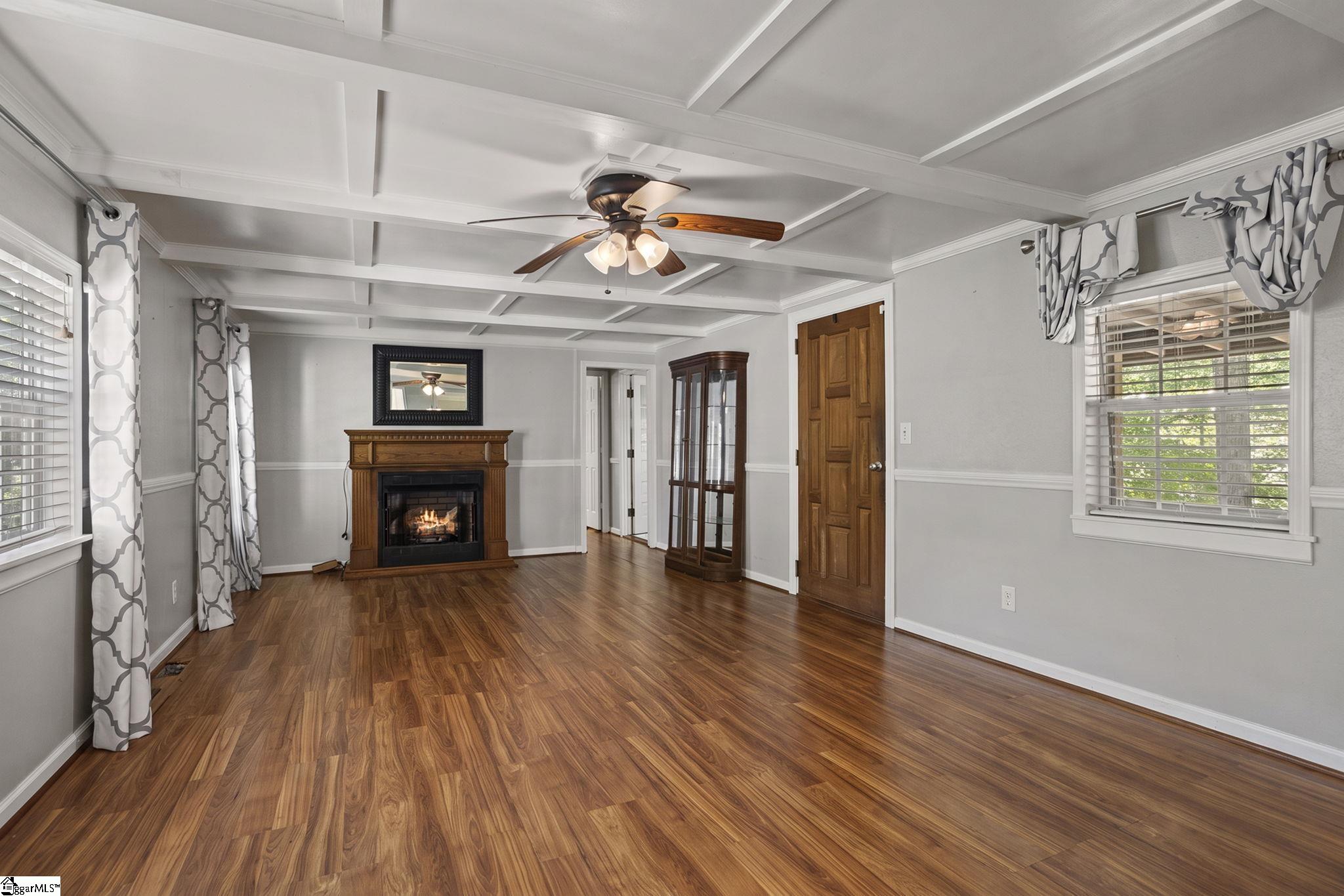 100 Belvue Road Property Photo 15