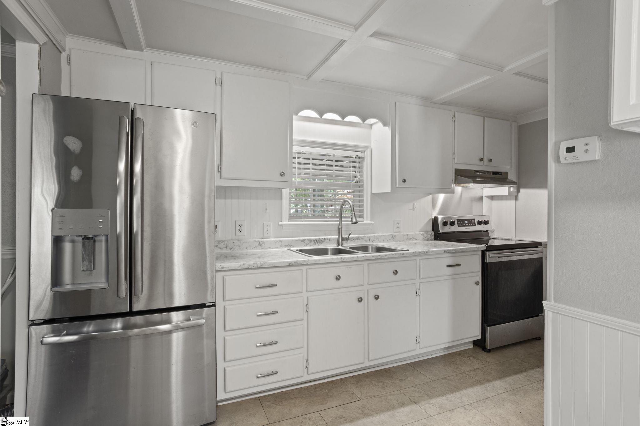 100 Belvue Road Property Photo 16