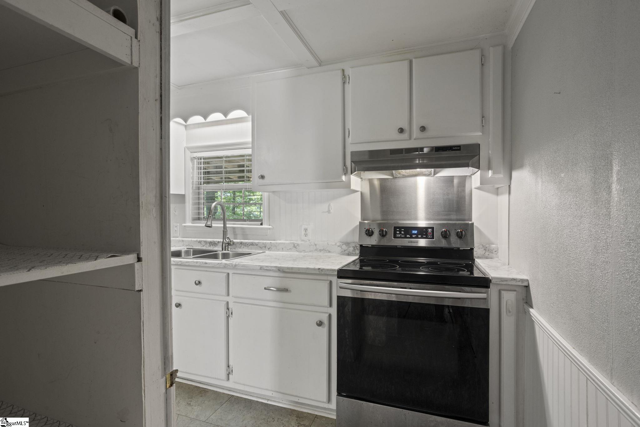 100 Belvue Road Property Photo 17