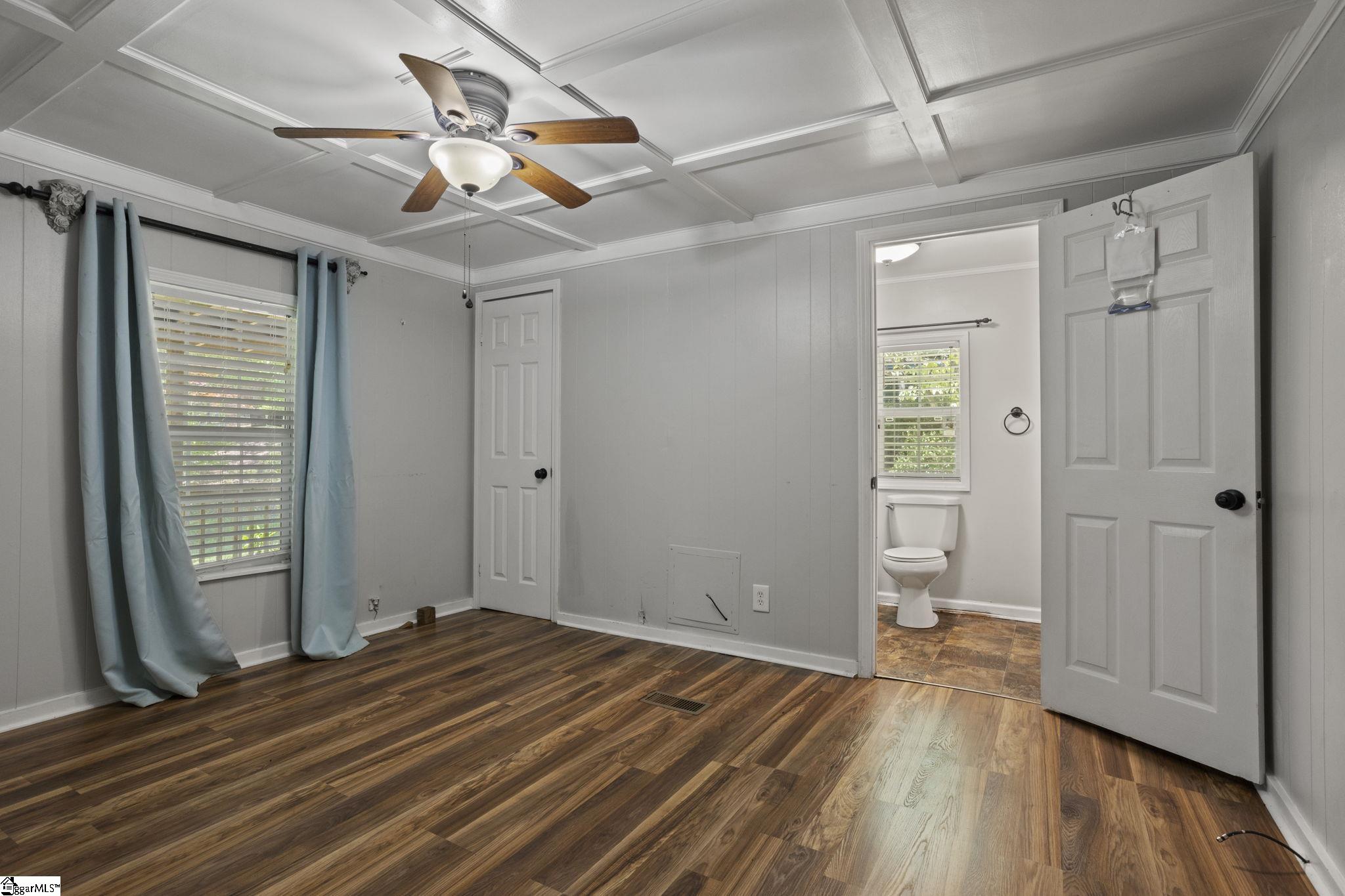 100 Belvue Road Property Photo 20