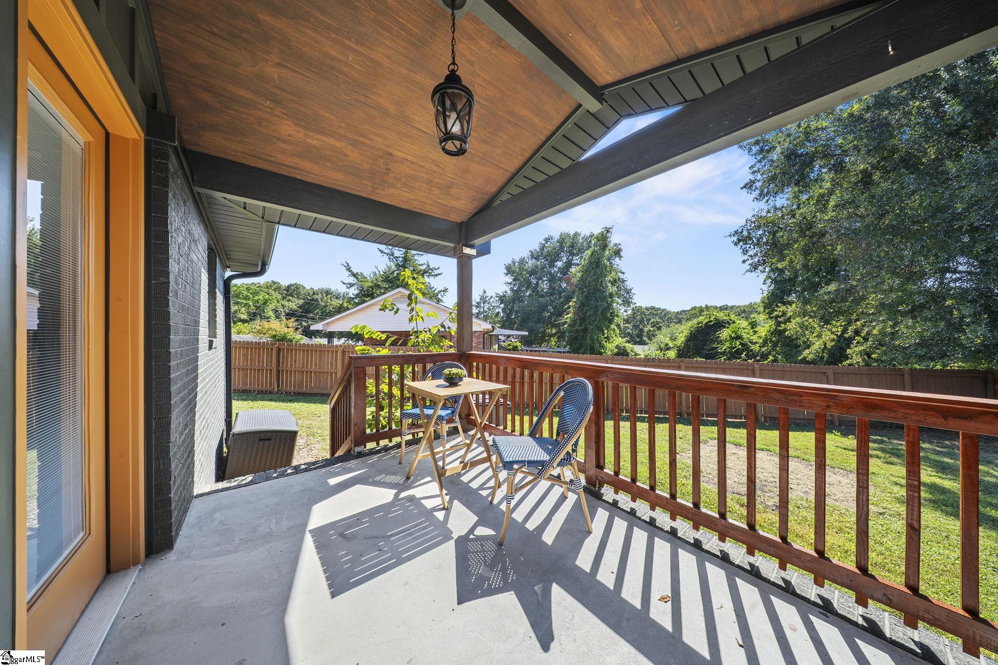 14 Dunlap Drive Property Photo 2