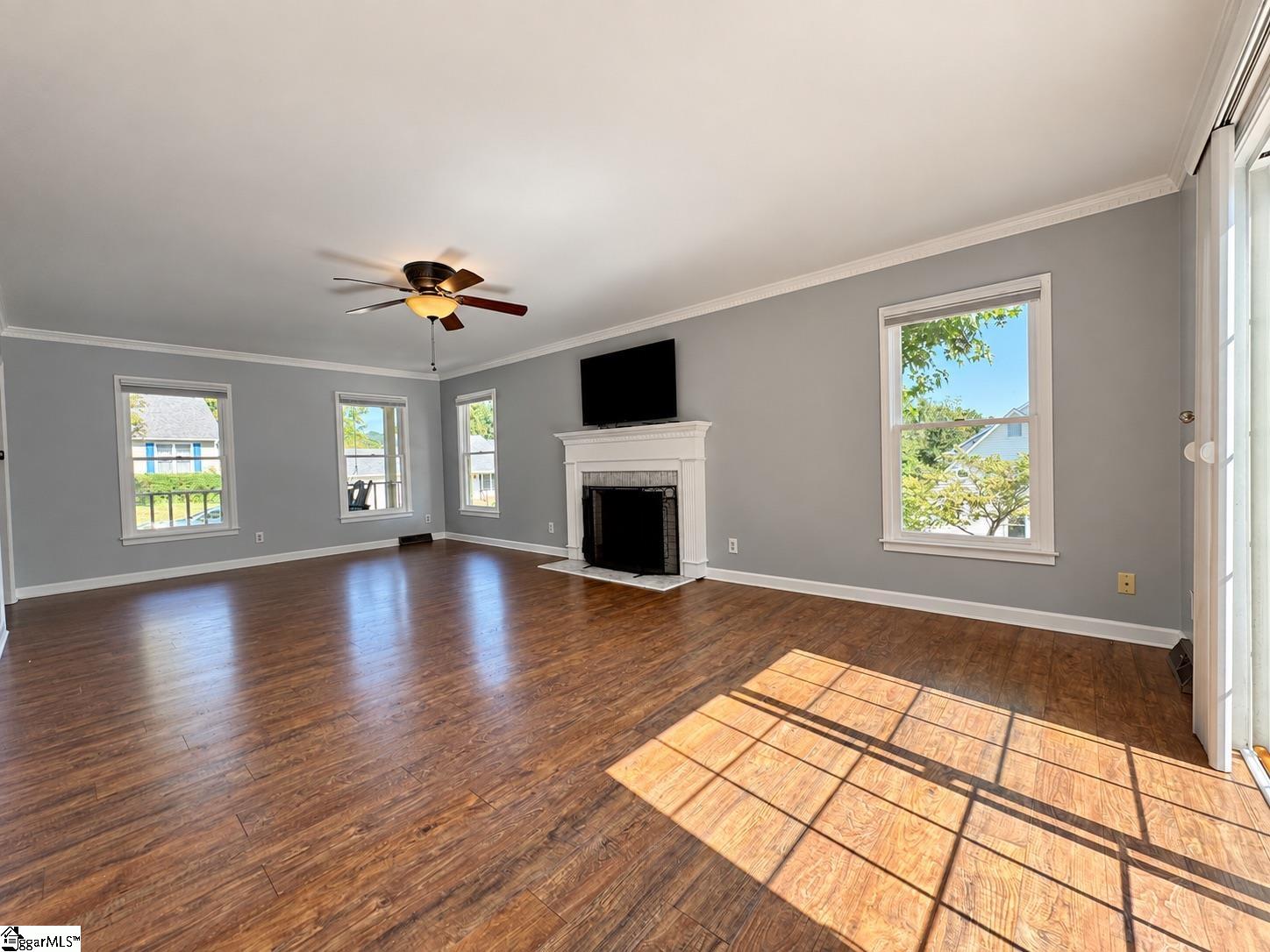 202 Bright Water Lane Property Photo 5
