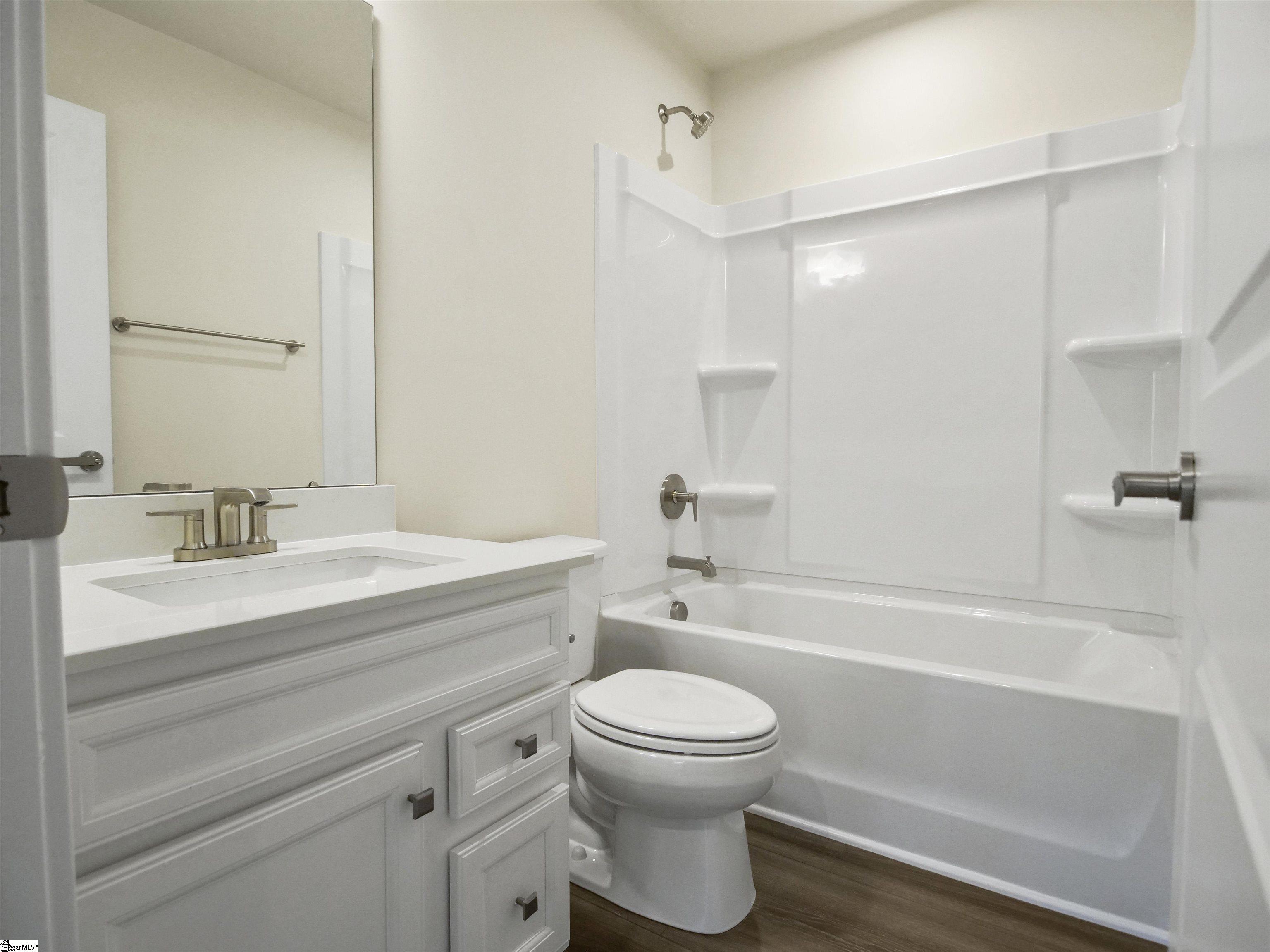 1604238 Property Photo 5