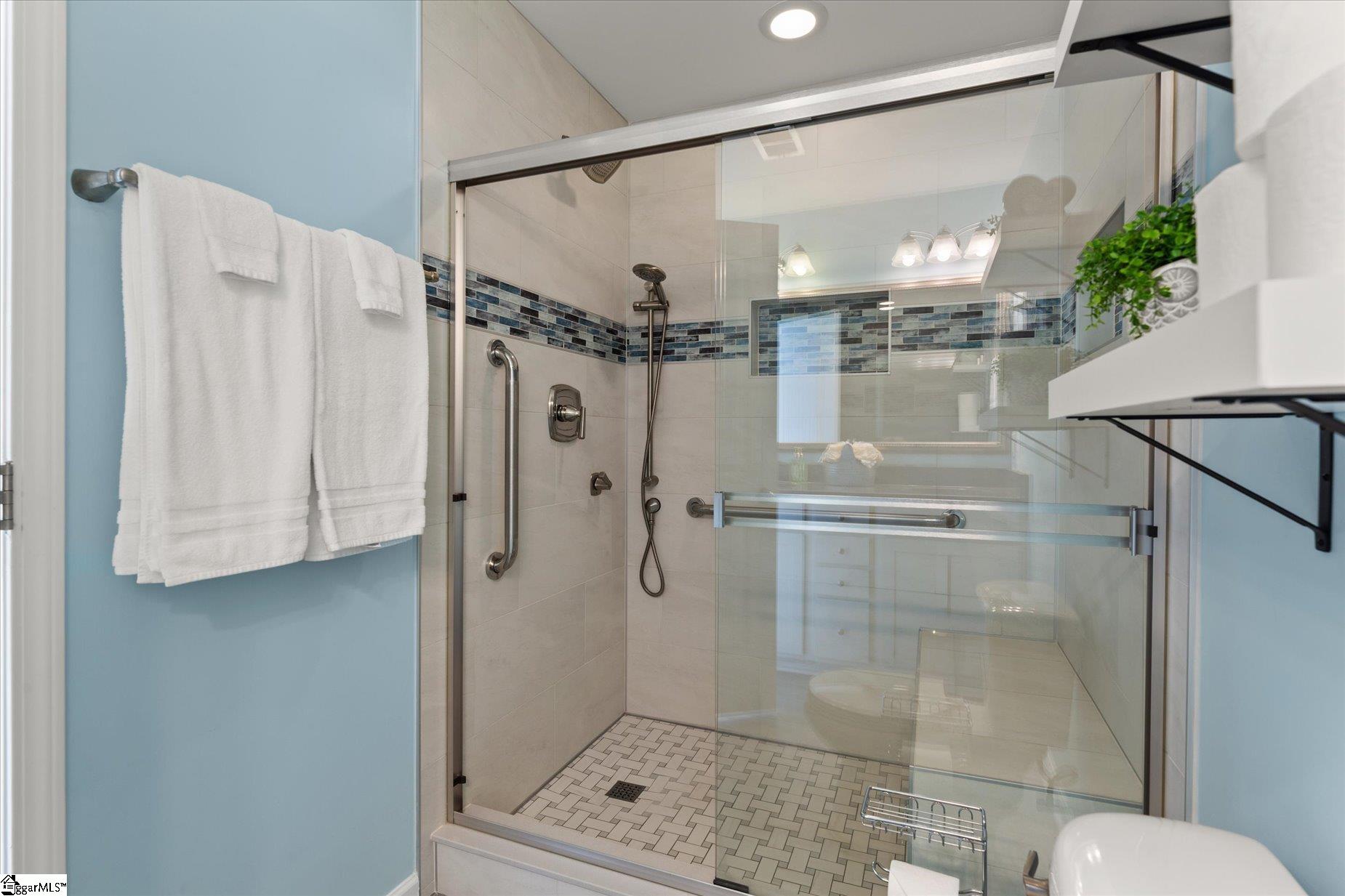 422 Icebow Road Property Photo 24