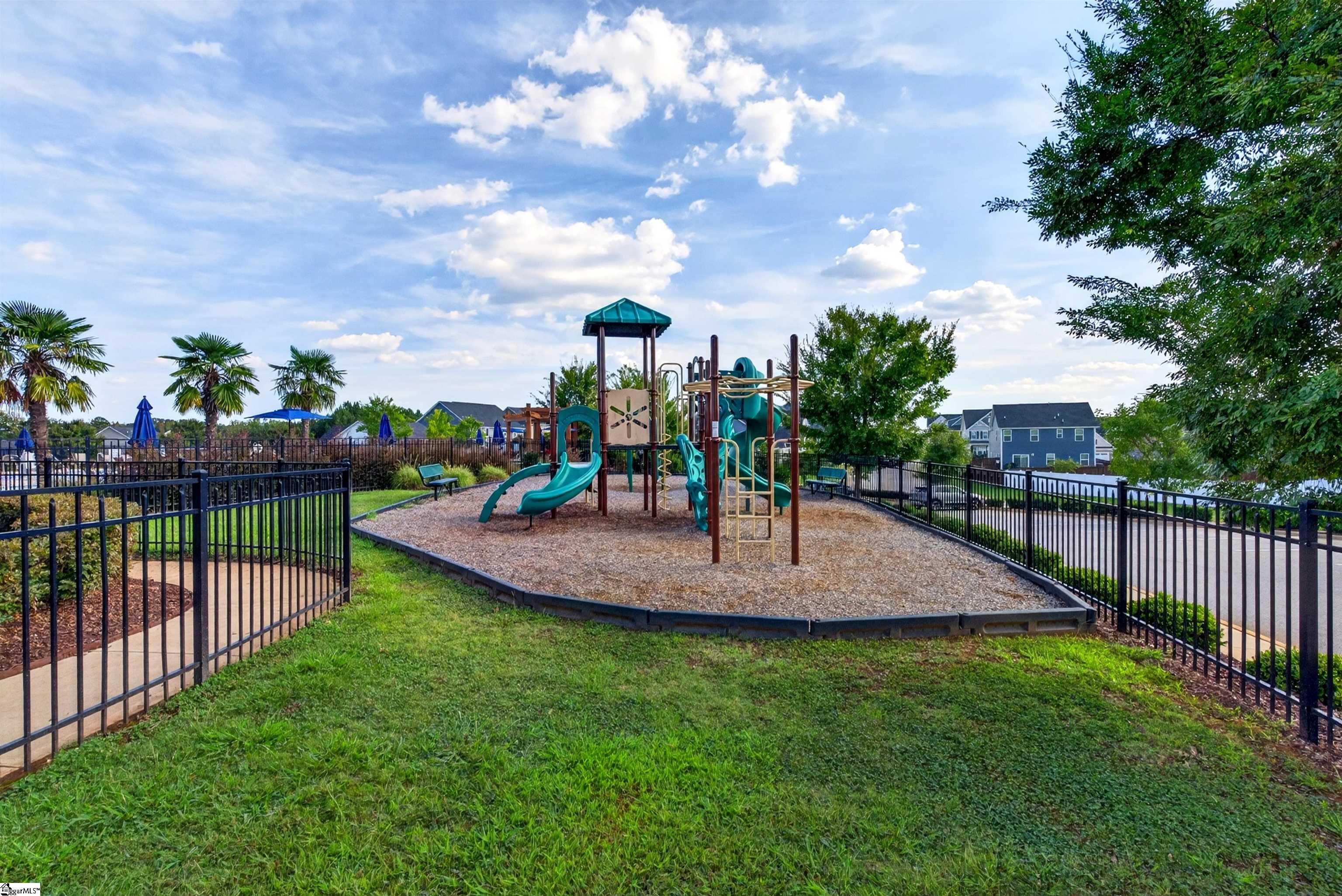 440 Oswego Court Property Photo 45