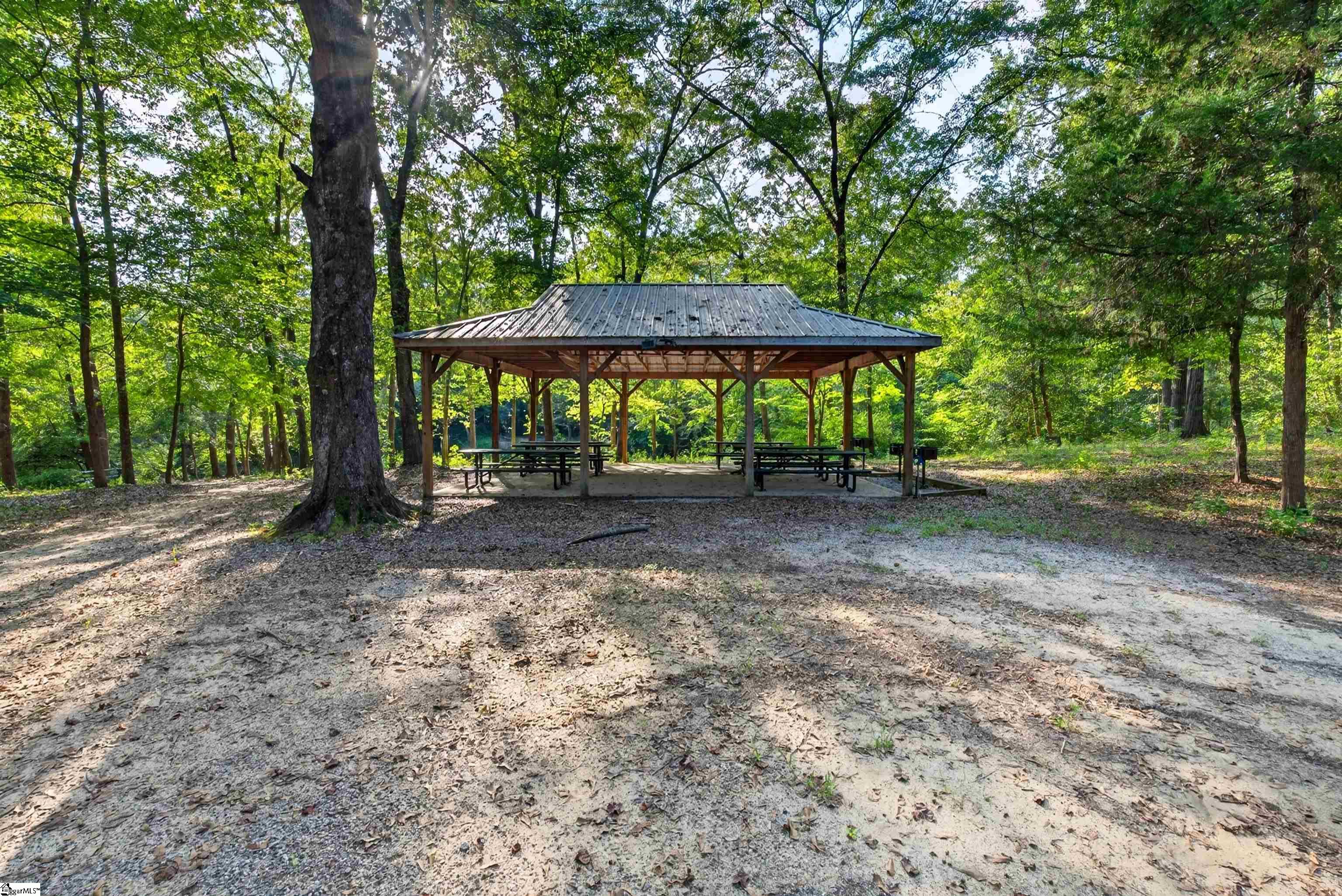 440 Oswego Court Property Photo 46