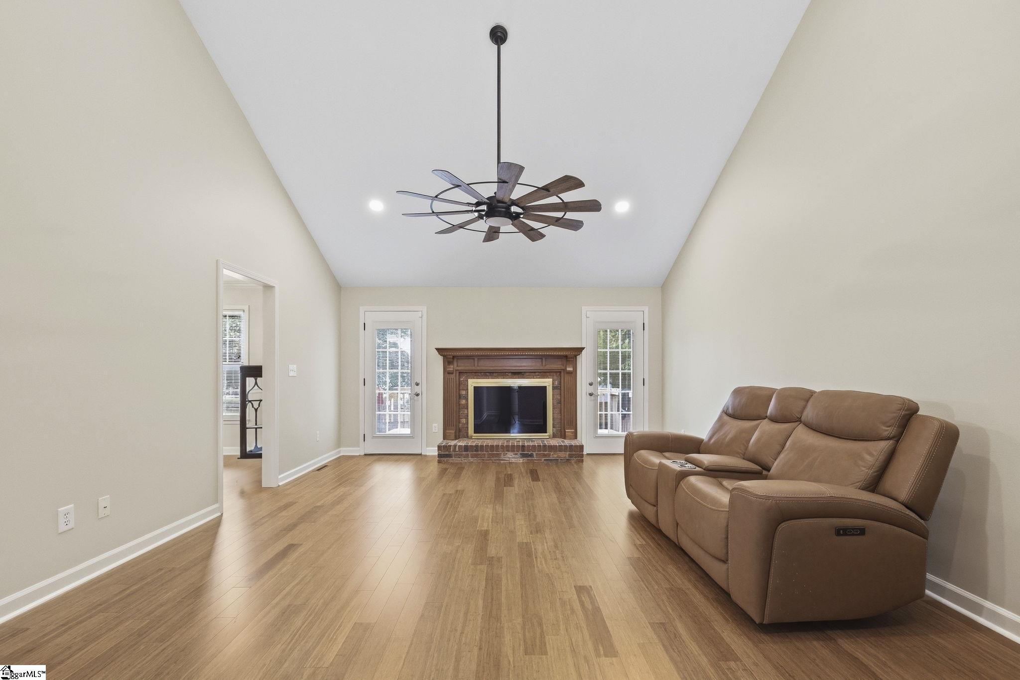 4 Plum Creek Lane Property Photo 6