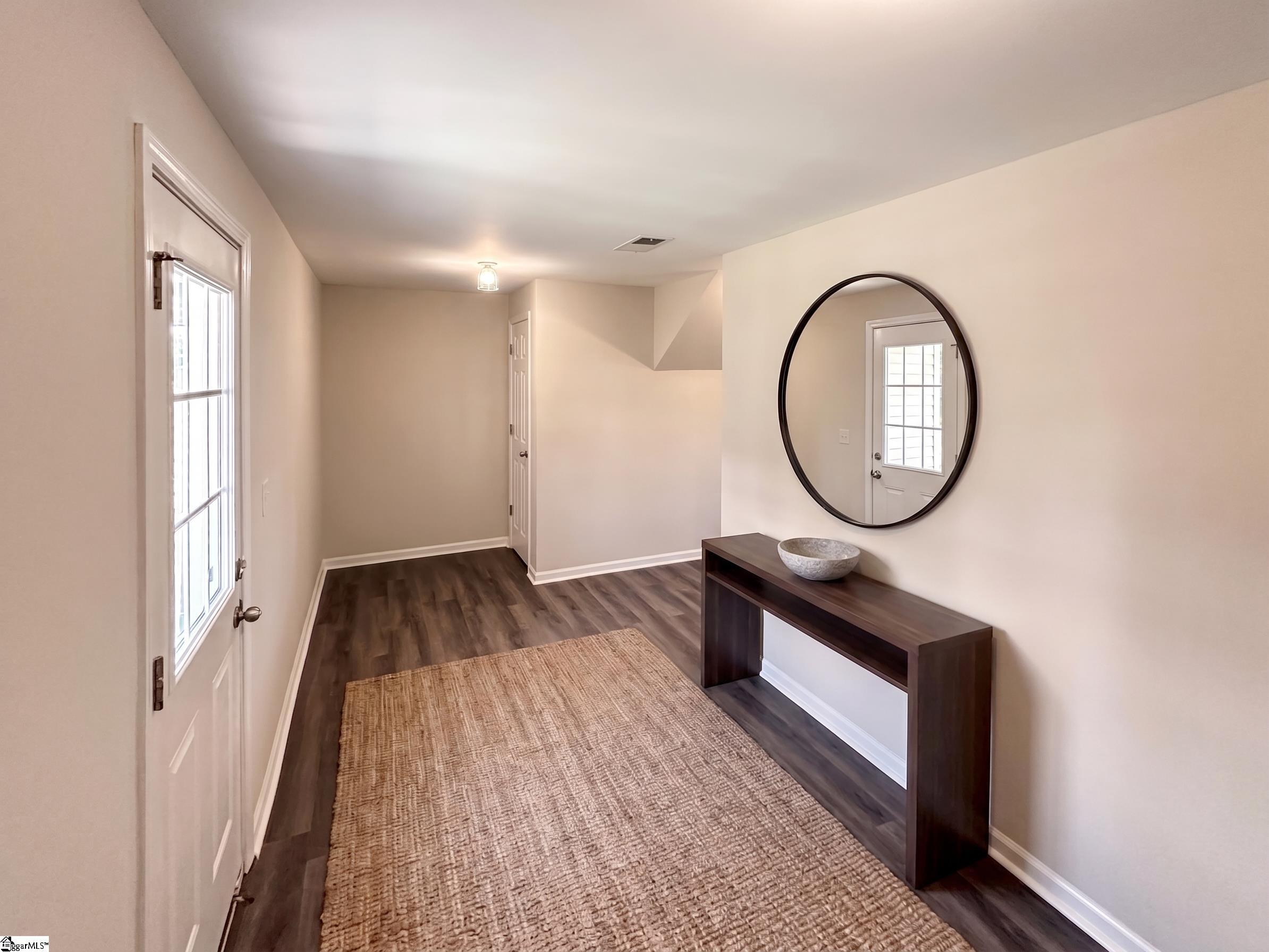 1604249 Property Photo 4