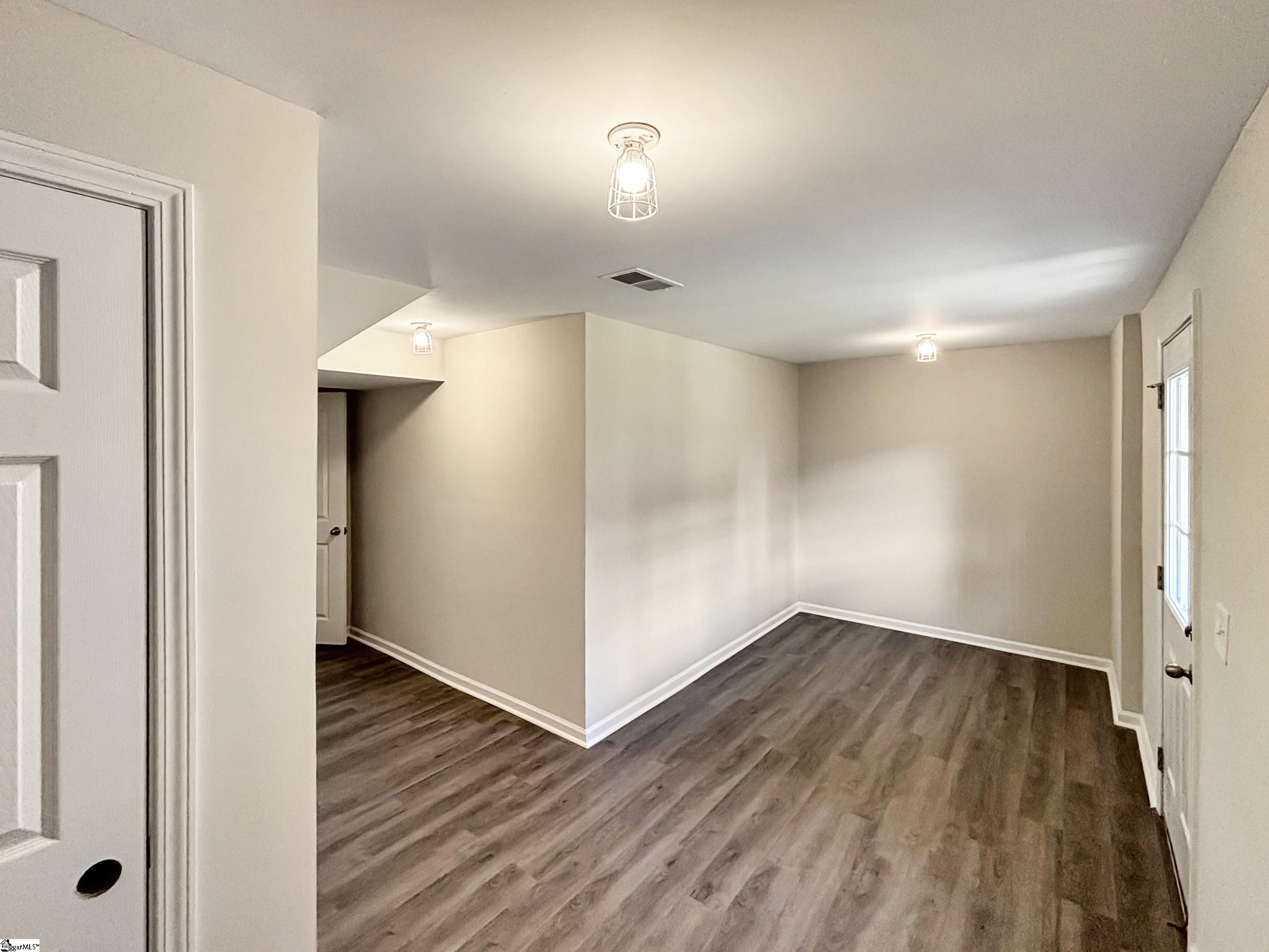 1604249 Property Photo 19