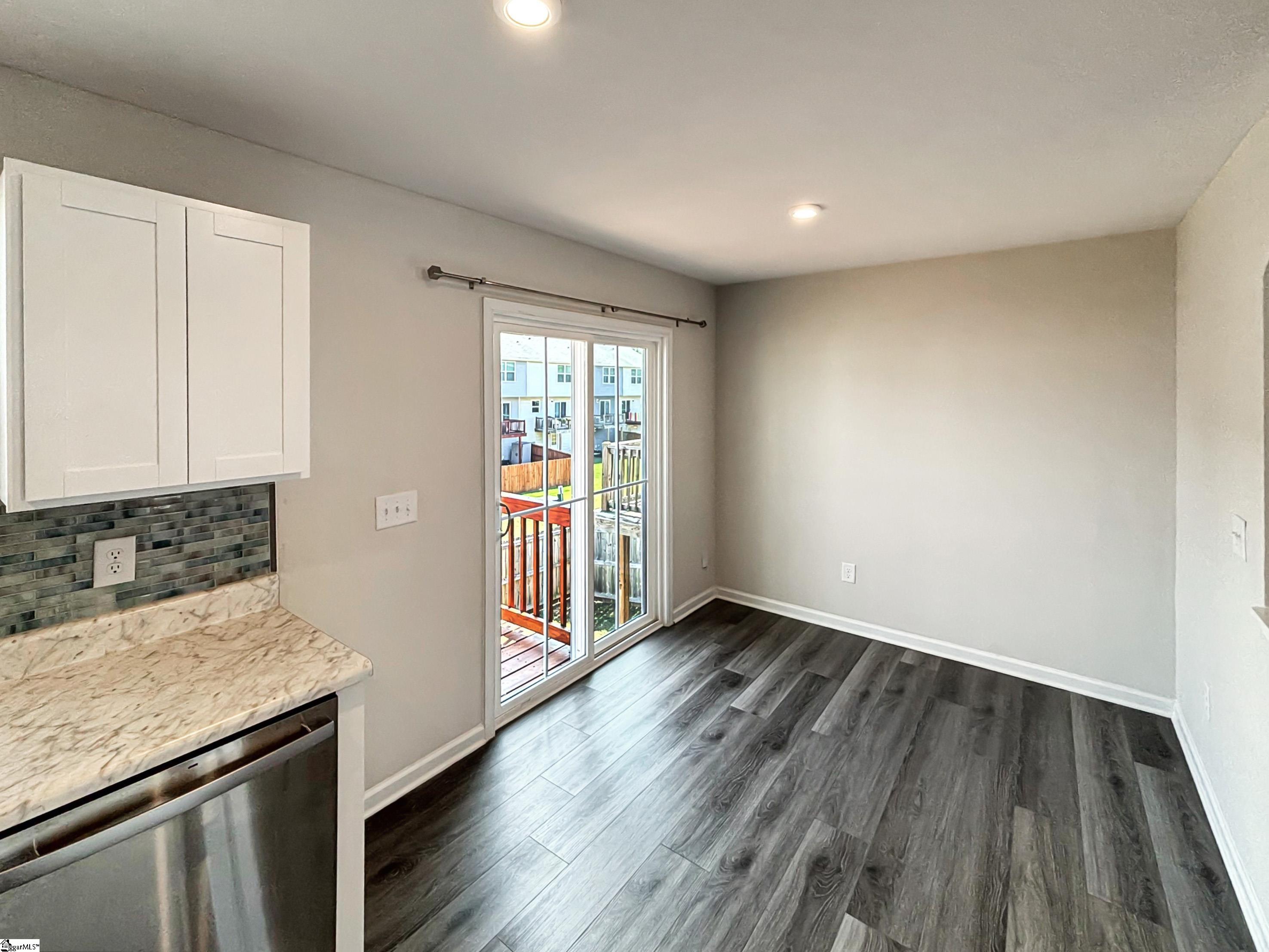 1604249 Property Photo 26