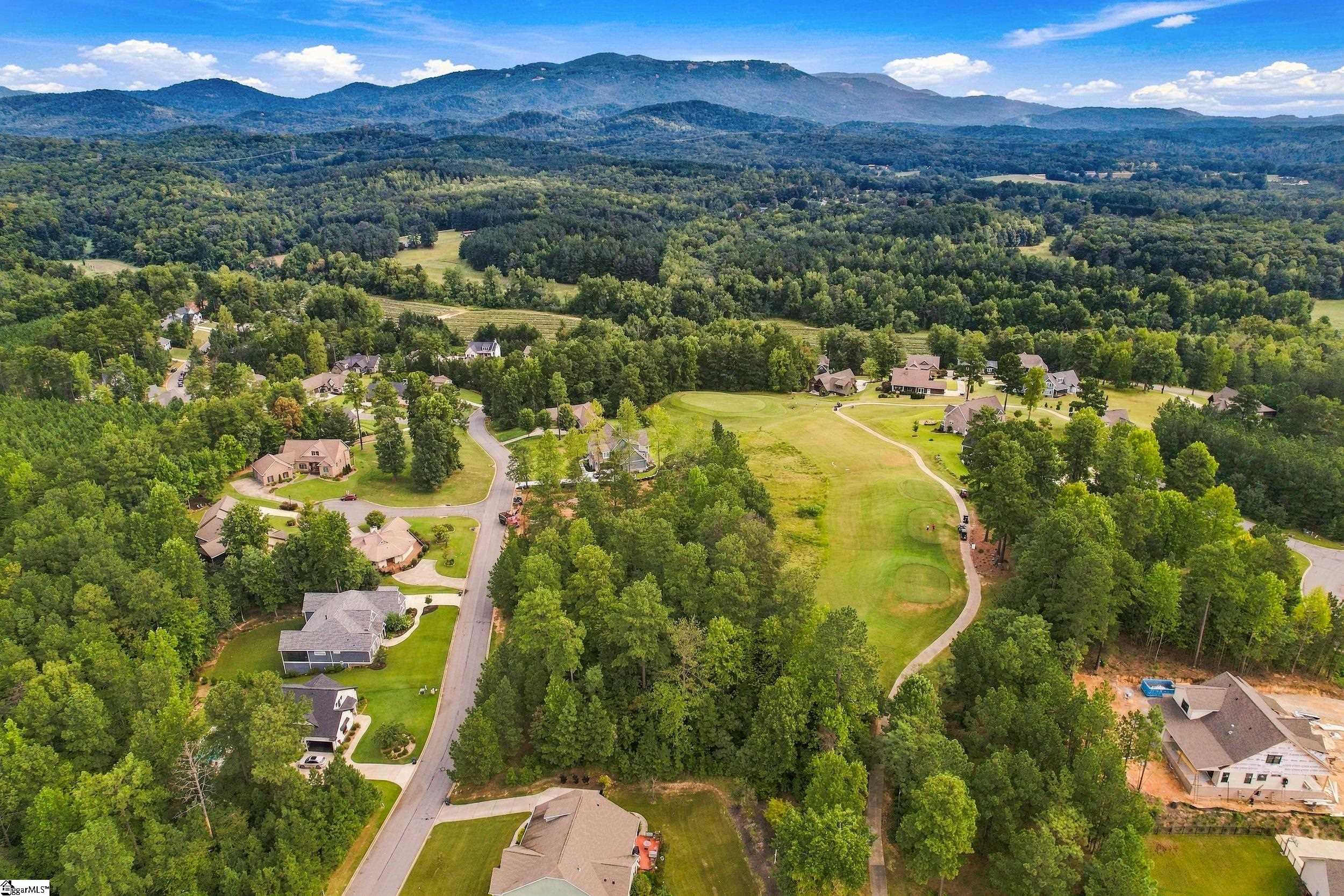 104 Signature Drive Property Photo 6