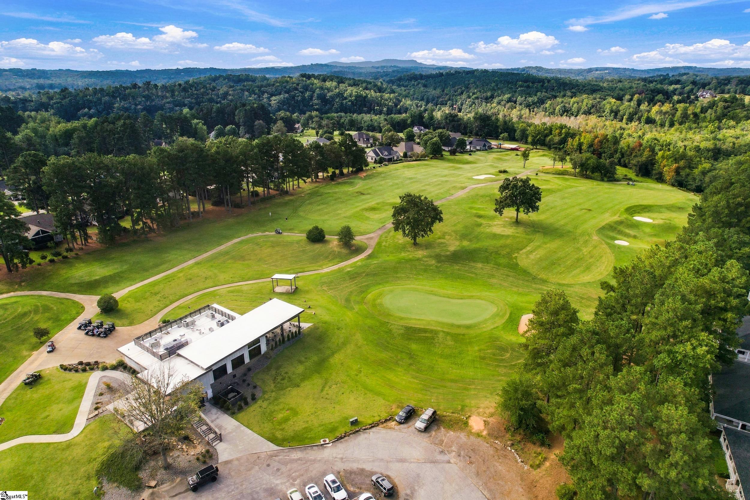 104 Signature Drive Property Photo 13