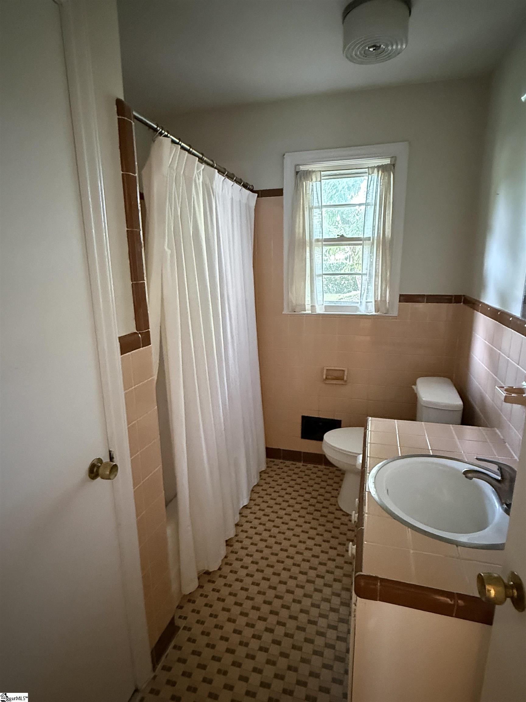 307 Spruce Street Property Photo 16