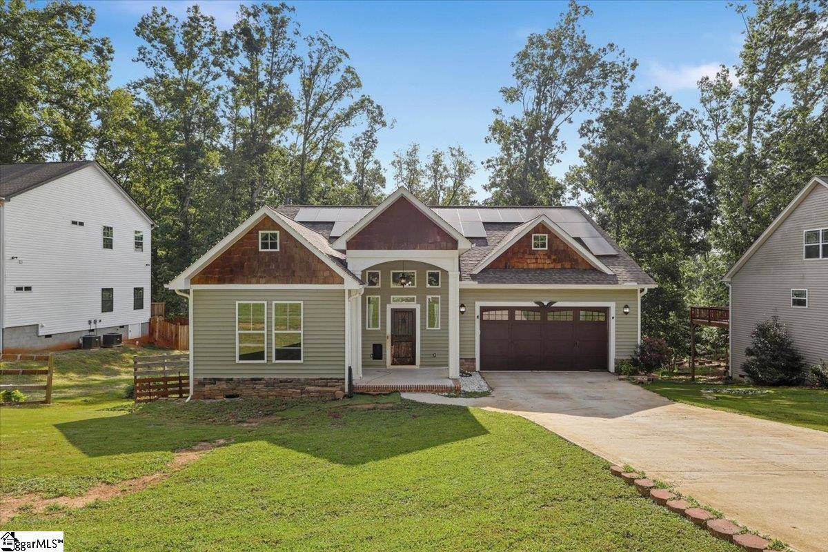 1601 E Saluda Lake Road Property Photo 1