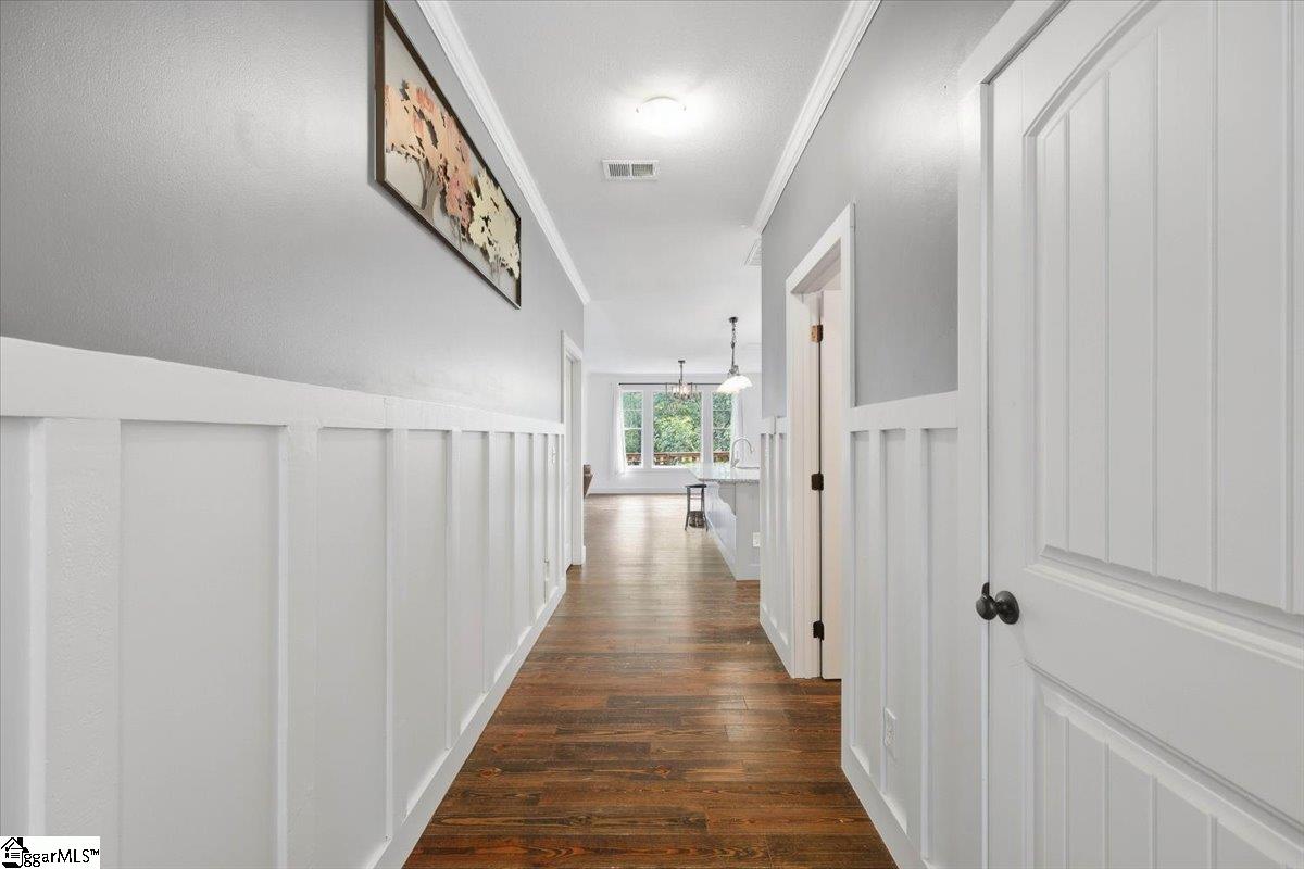 1601 E Saluda Lake Road Property Photo 5