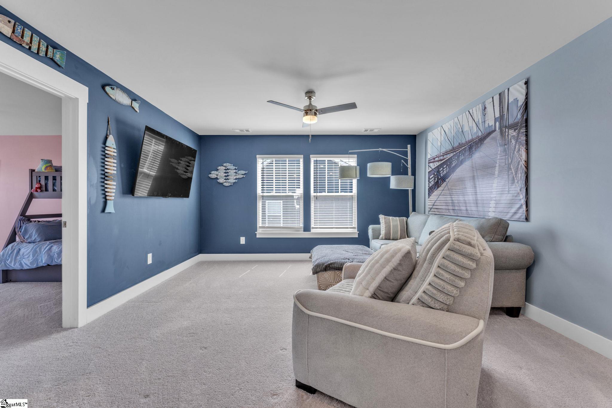 405 Fenwick Drive Property Photo 21