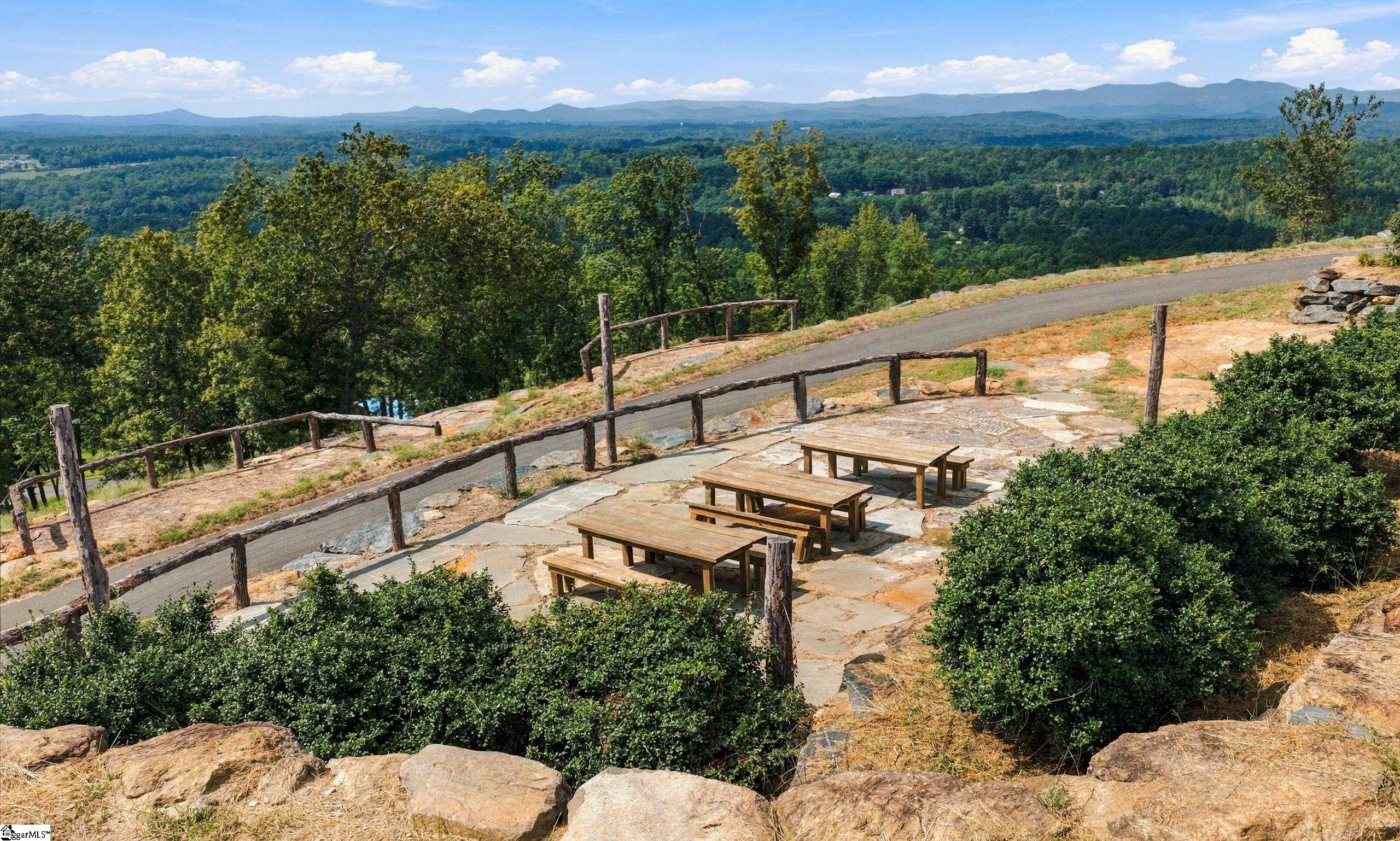 104 Waterfall Overlook Way Property Photo 14