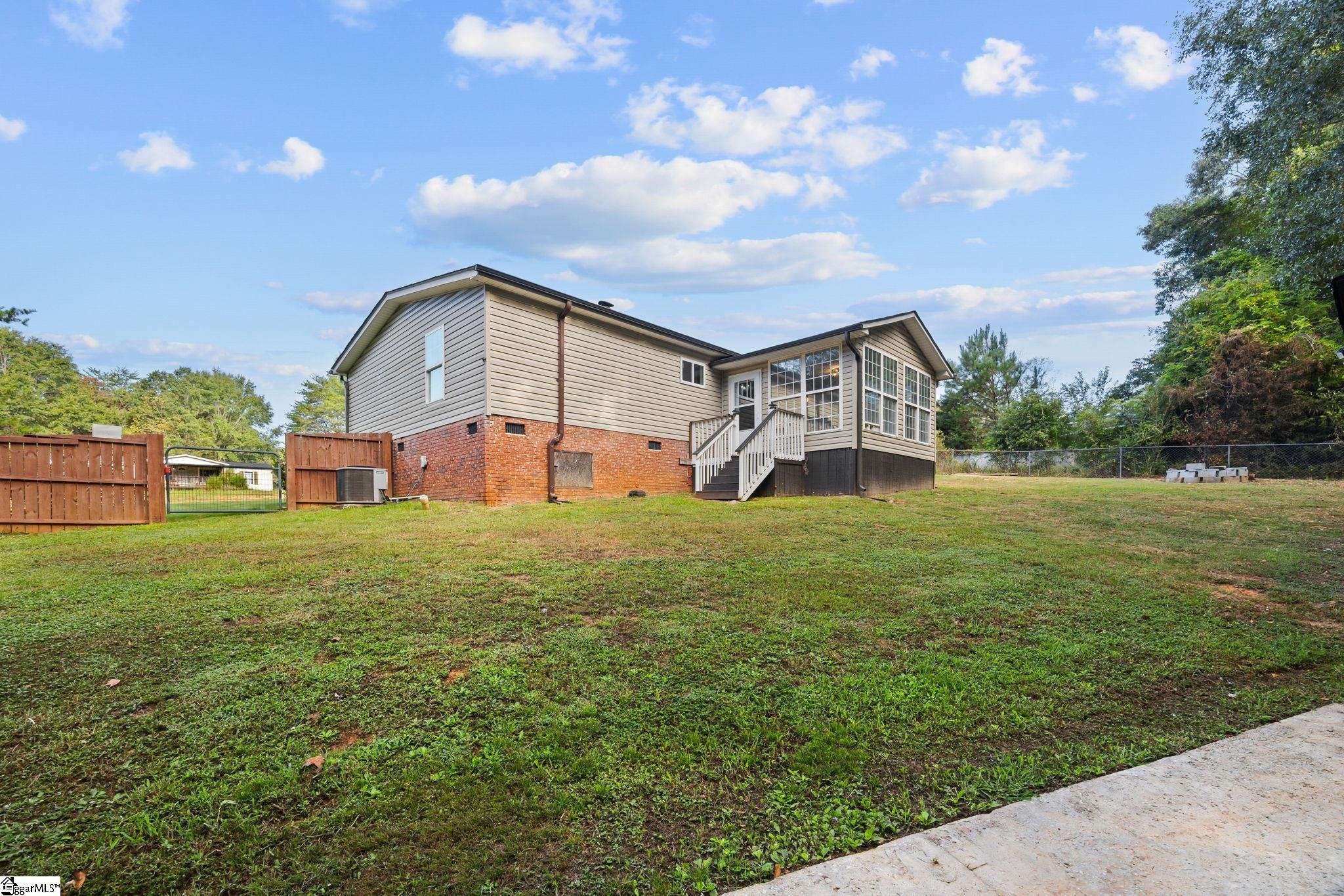 107 Fielding Lane Property Photo 34