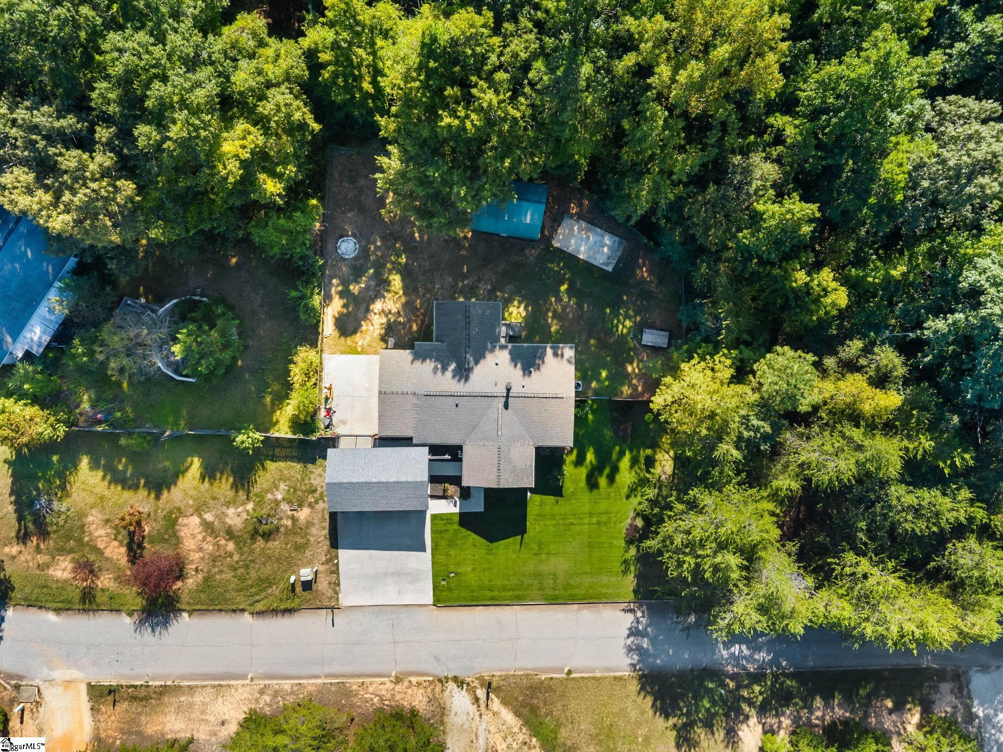 107 Fielding Lane Property Photo 39