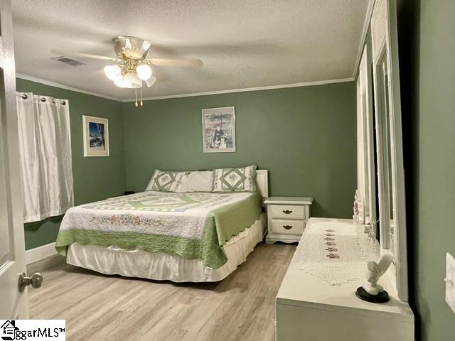 554 Green River Road Property Photo 5