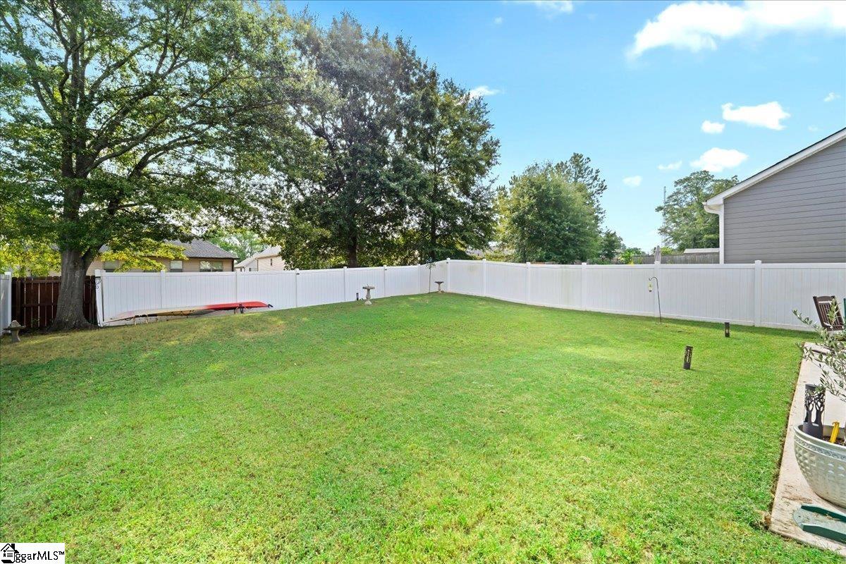 424 Raleighwood Lane Property Photo 37