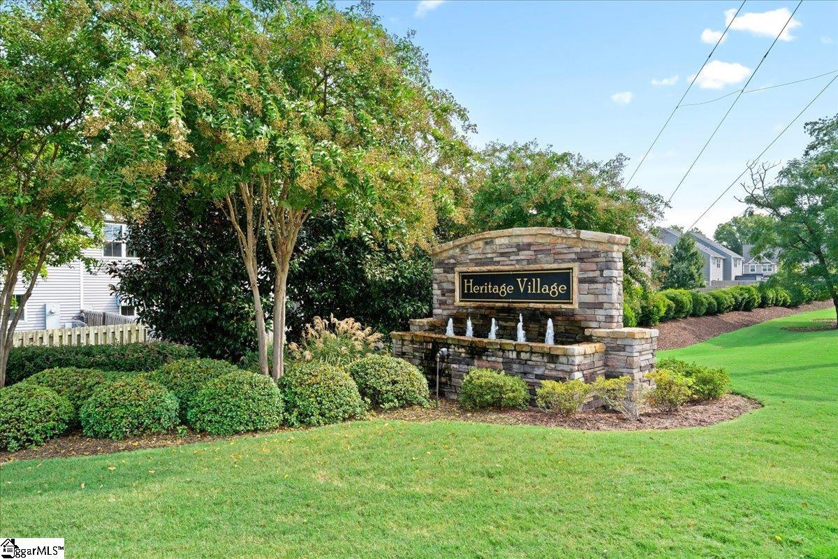 424 Raleighwood Lane Property Photo 42