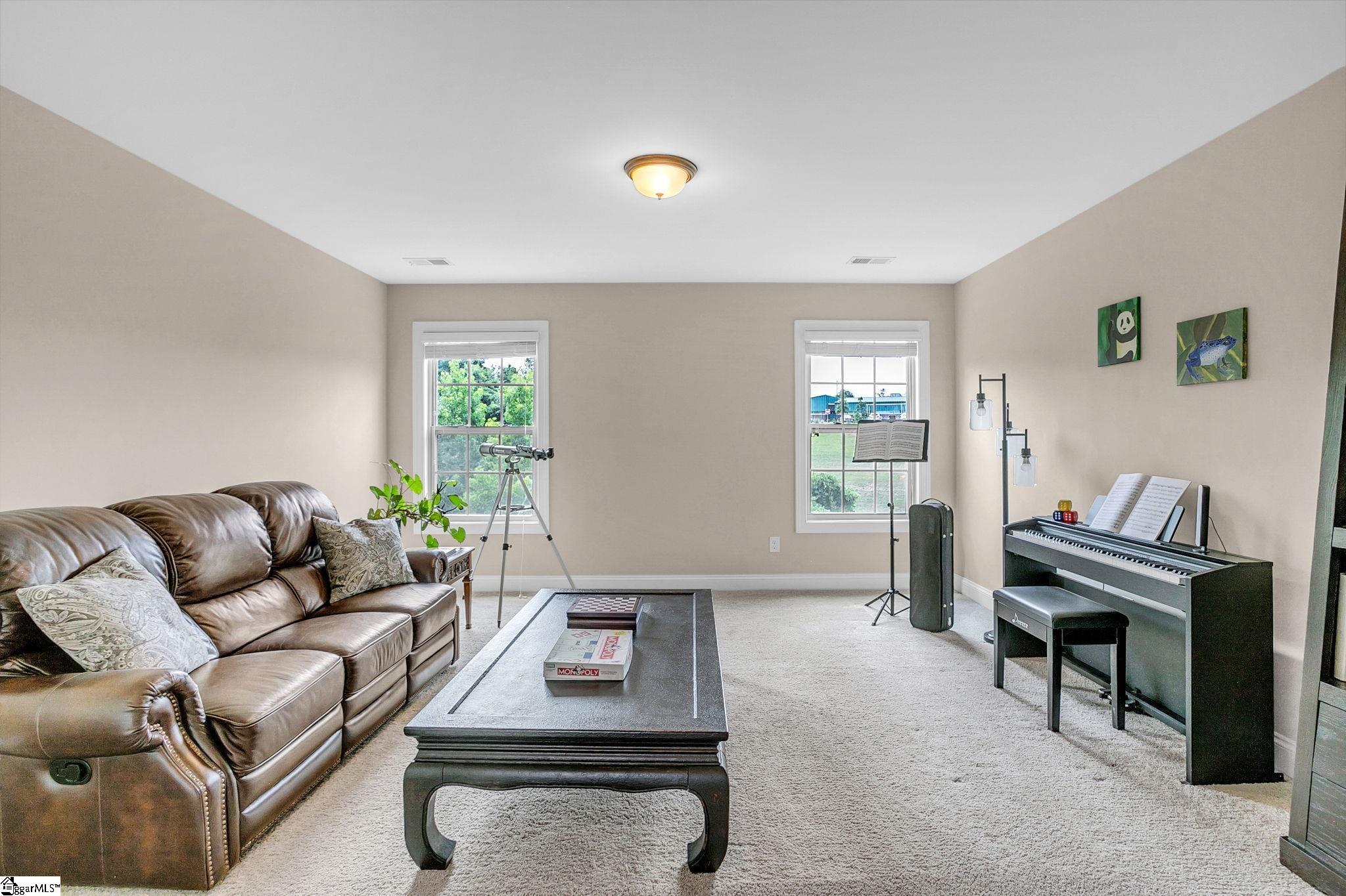 31 Wood Hollow Circle Property Photo 25