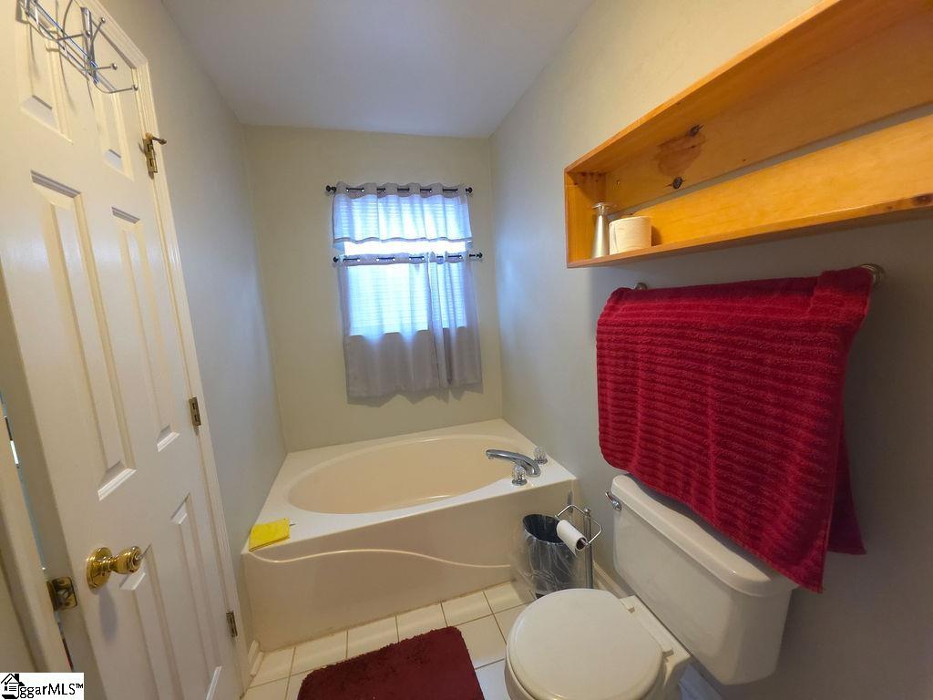 501 Hill Lane Property Photo 10