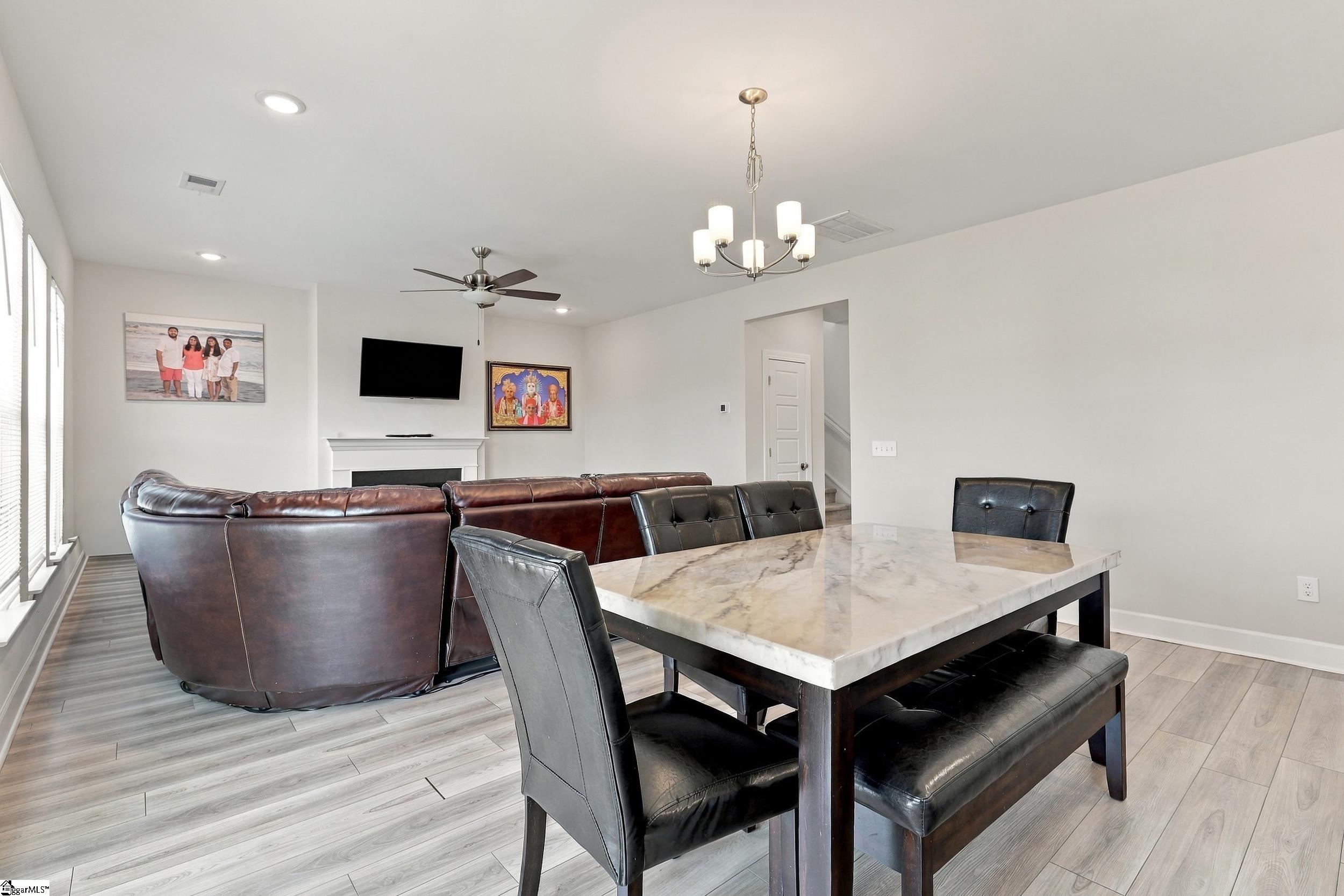 100 White Dutch Lane Property Photo 7