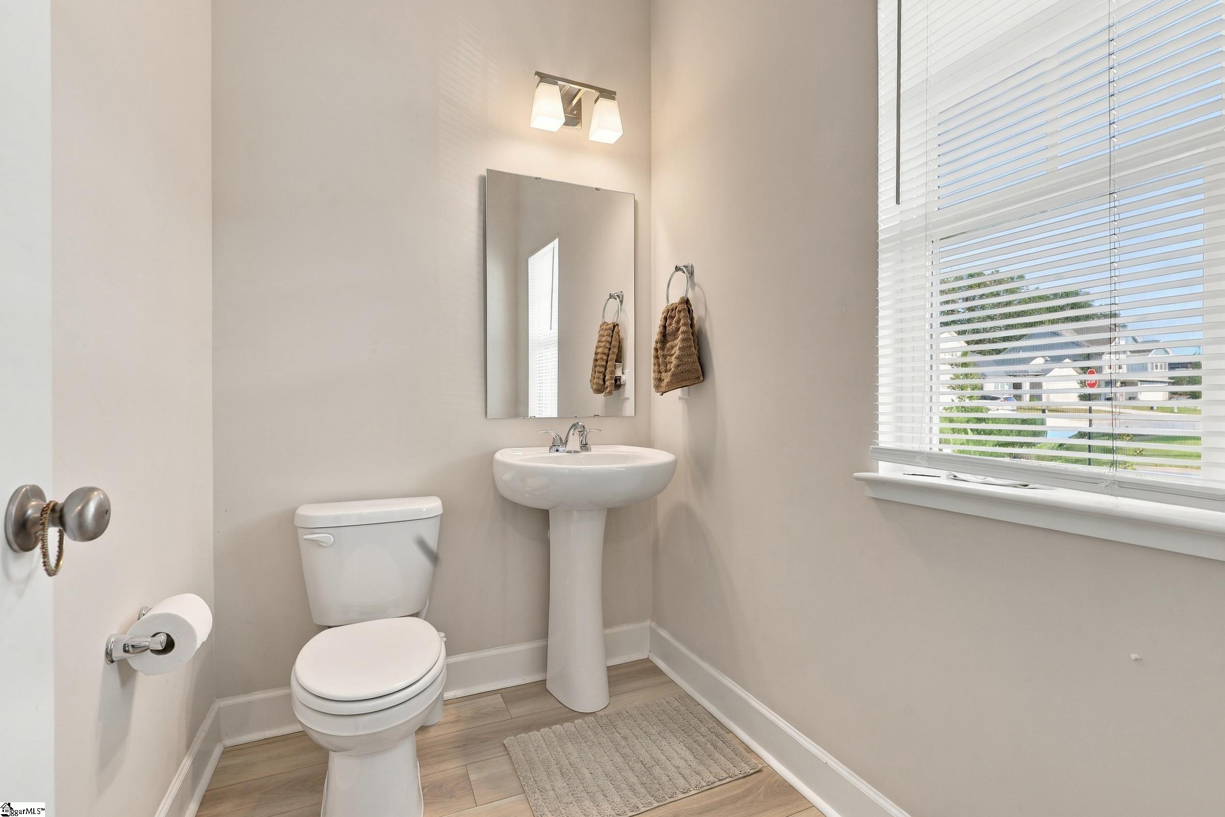 100 White Dutch Lane Property Photo 15